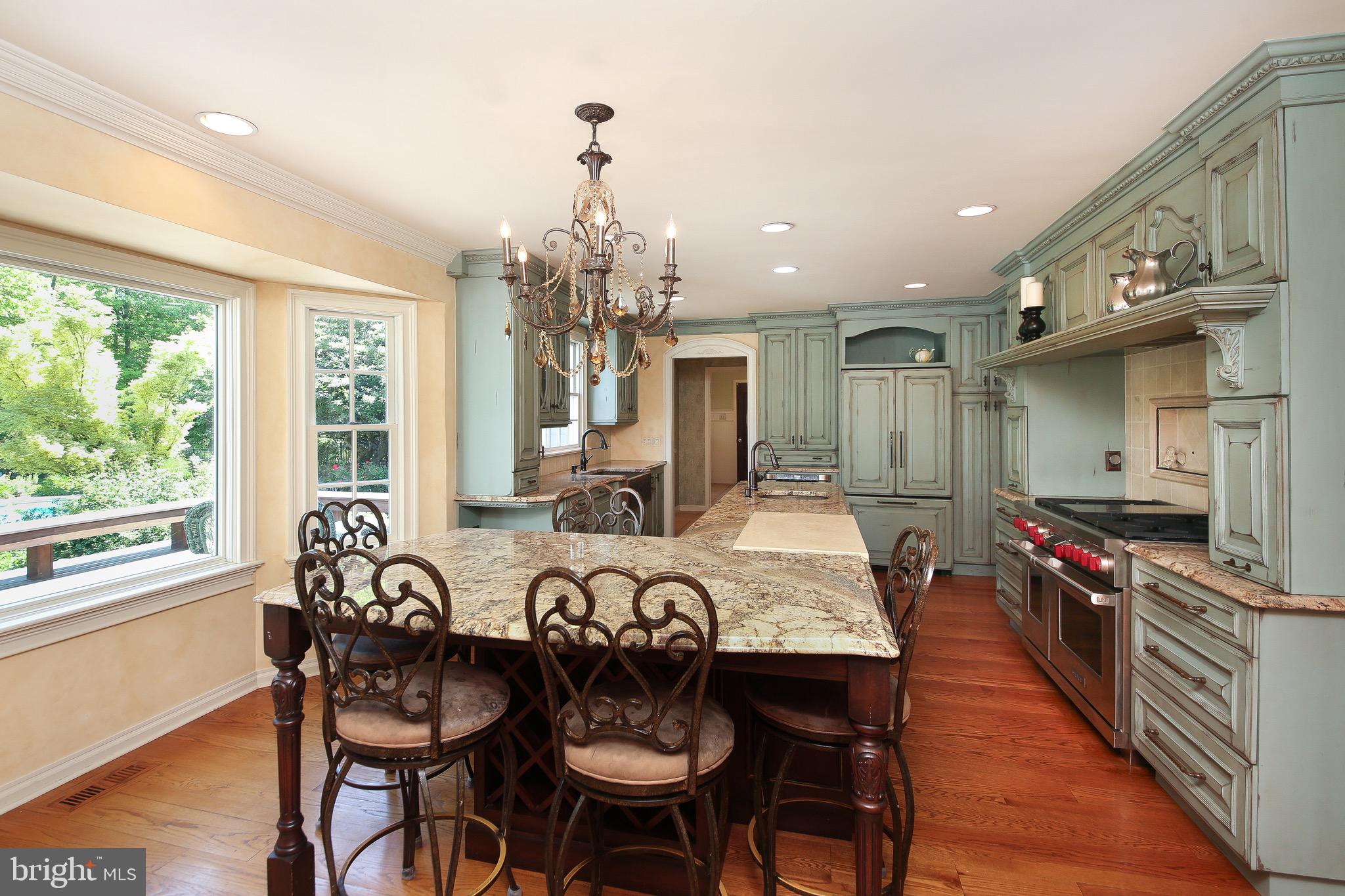 PEBBLE HILL - Residential