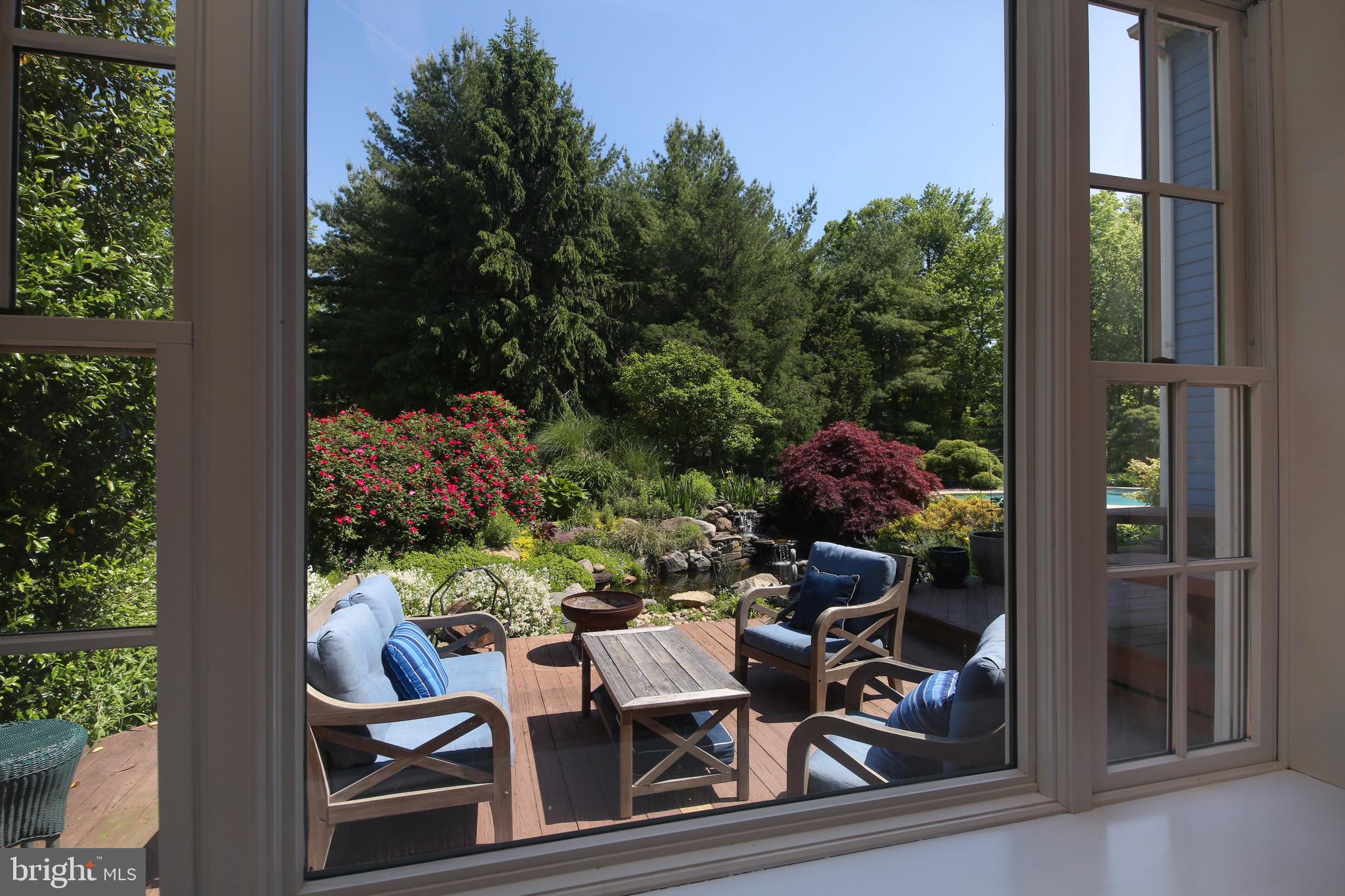 PEBBLE HILL - Residential