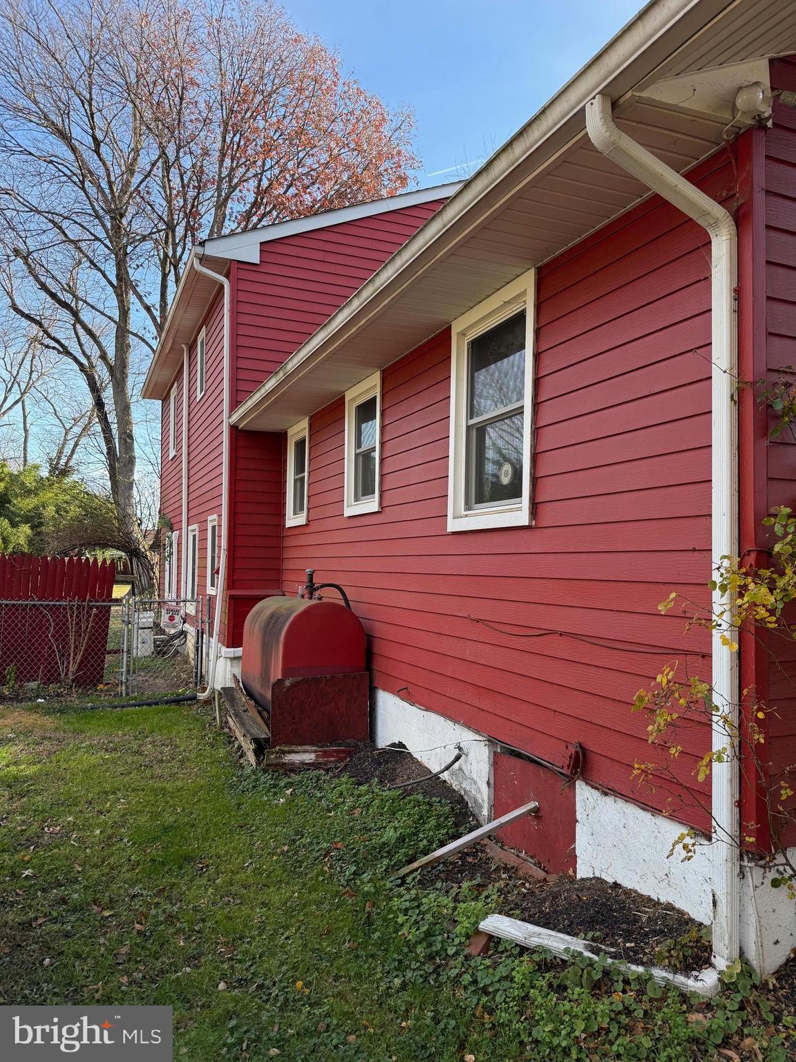 1119 FERNWOOD AVENUE