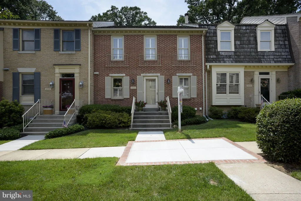 4066 Norbeck Square Drive, Rockville, MD 20853