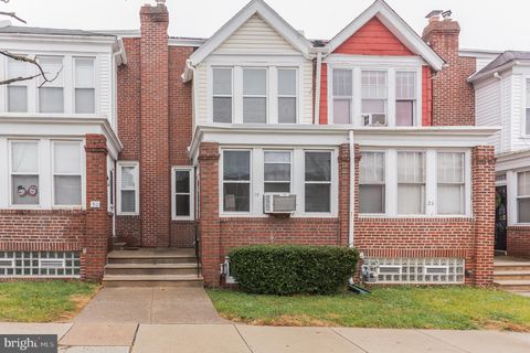 Townhouse For Sale - 28 Hartranft Avenue<br/> NORRISTOWN, PA 19401
