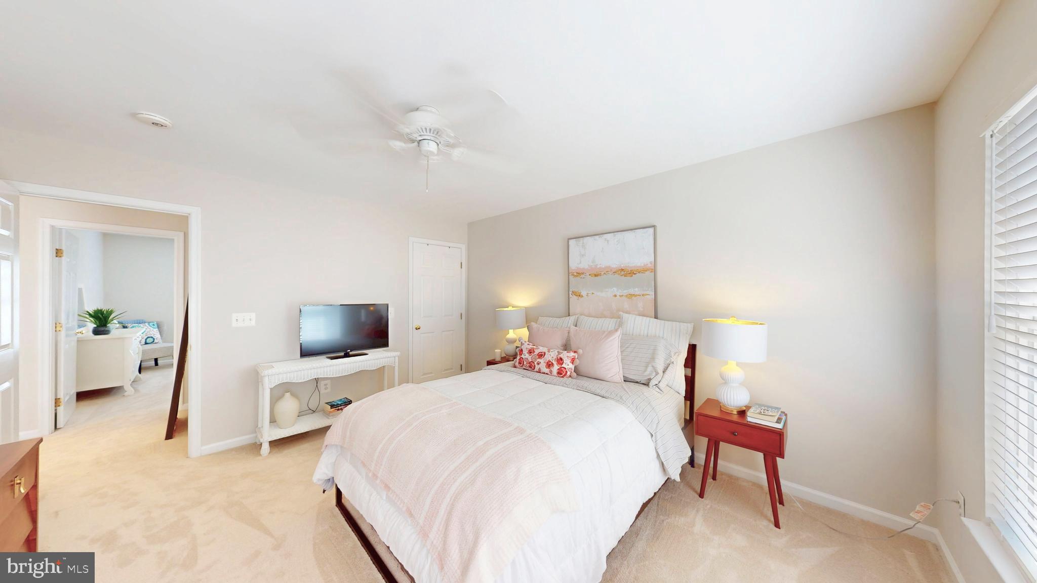 RIVER CREST - Residential