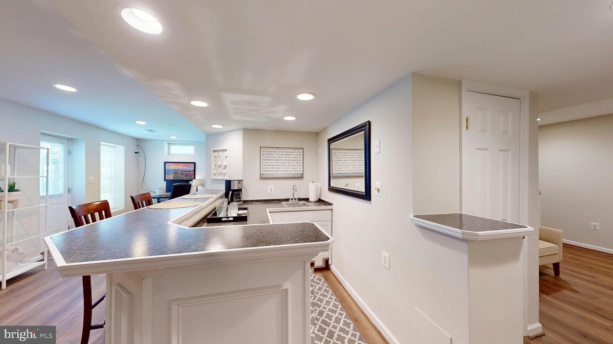 RIVER CREST - Residential