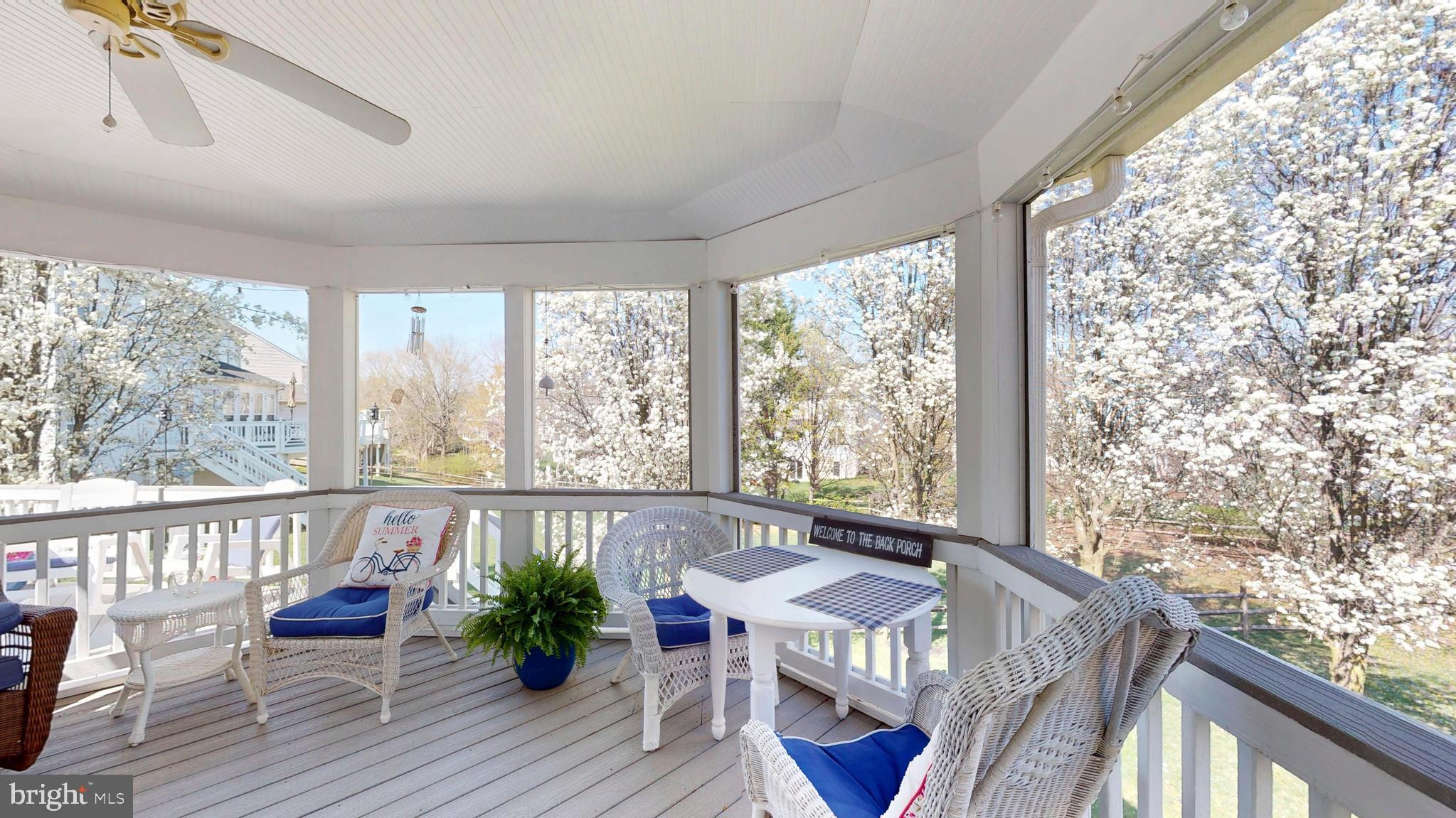 RIVER CREST - Residential