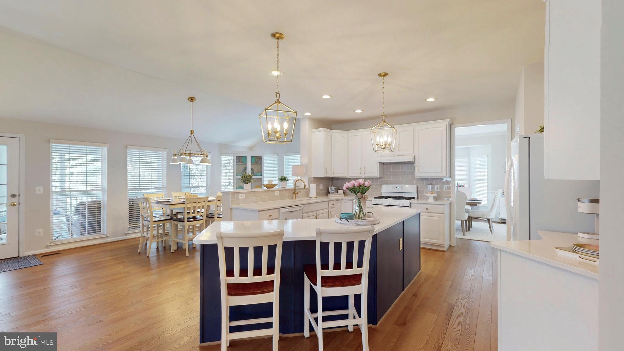 RIVER CREST - Residential