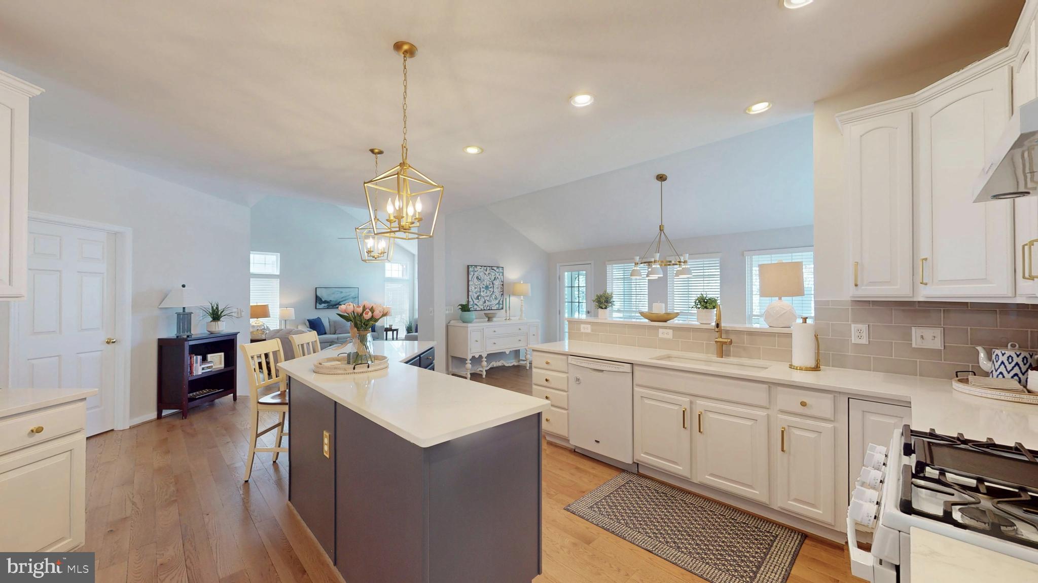 RIVER CREST - Residential