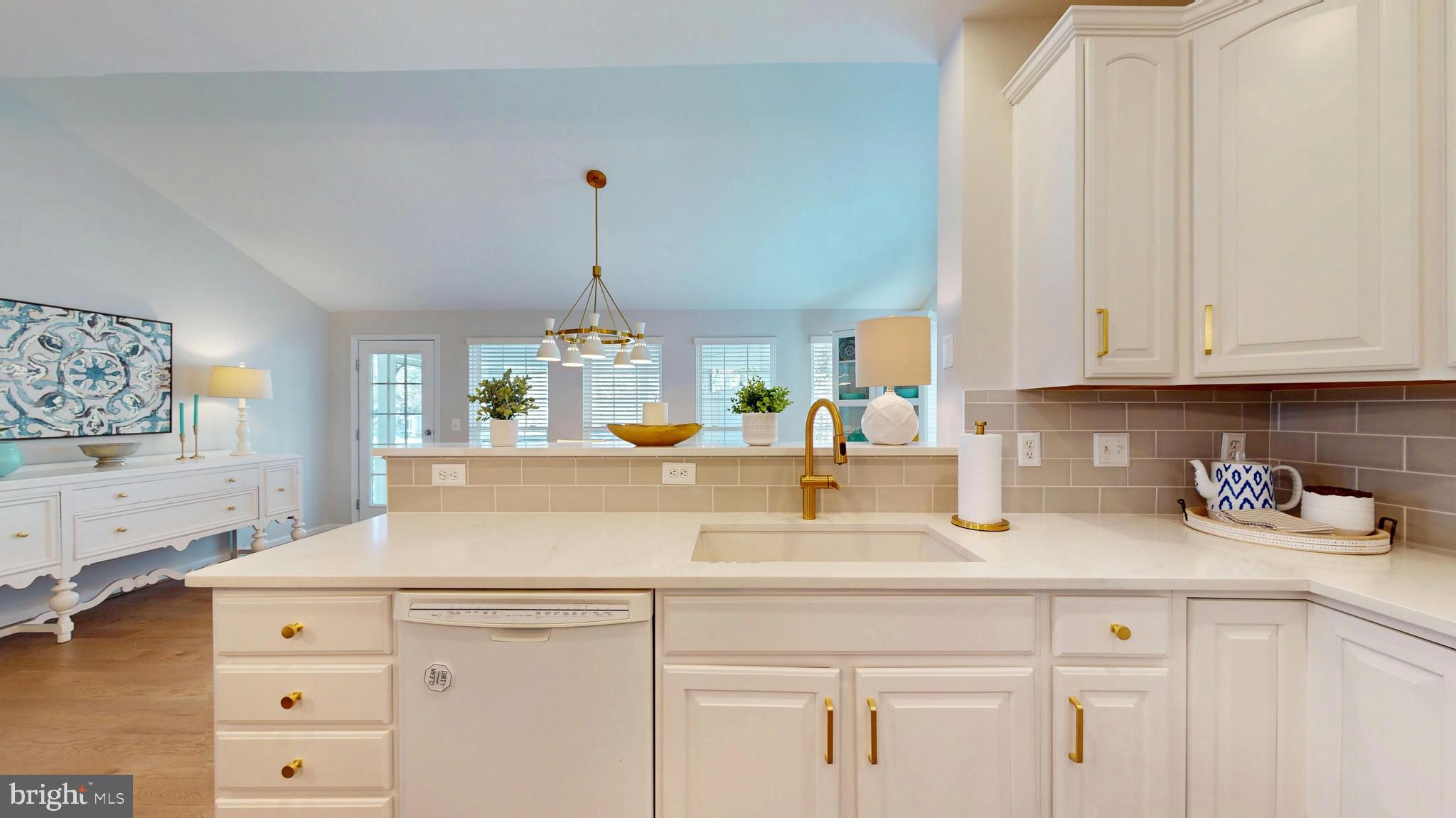 RIVER CREST - Residential