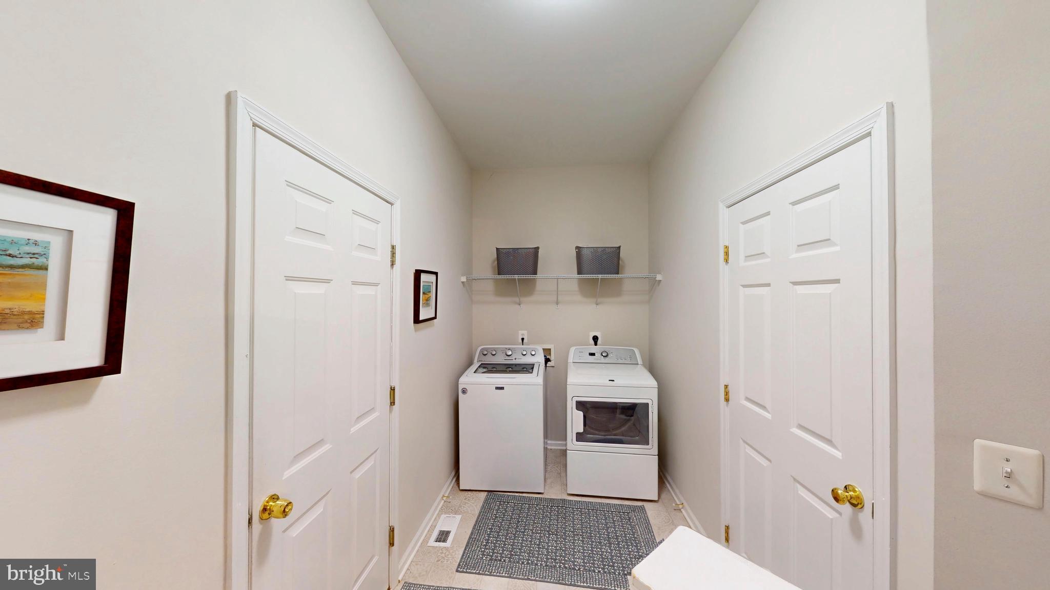 RIVER CREST - Residential