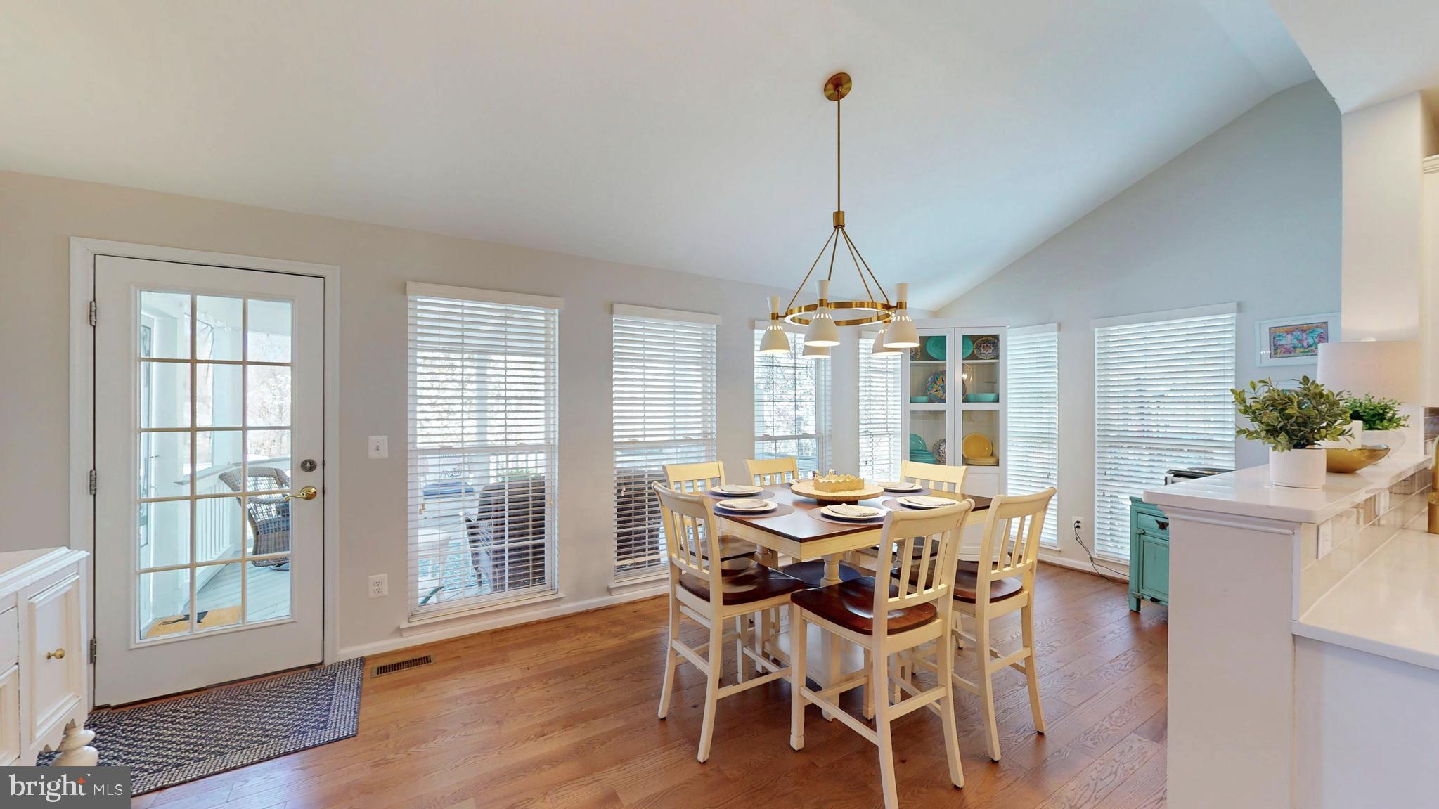 RIVER CREST - Residential