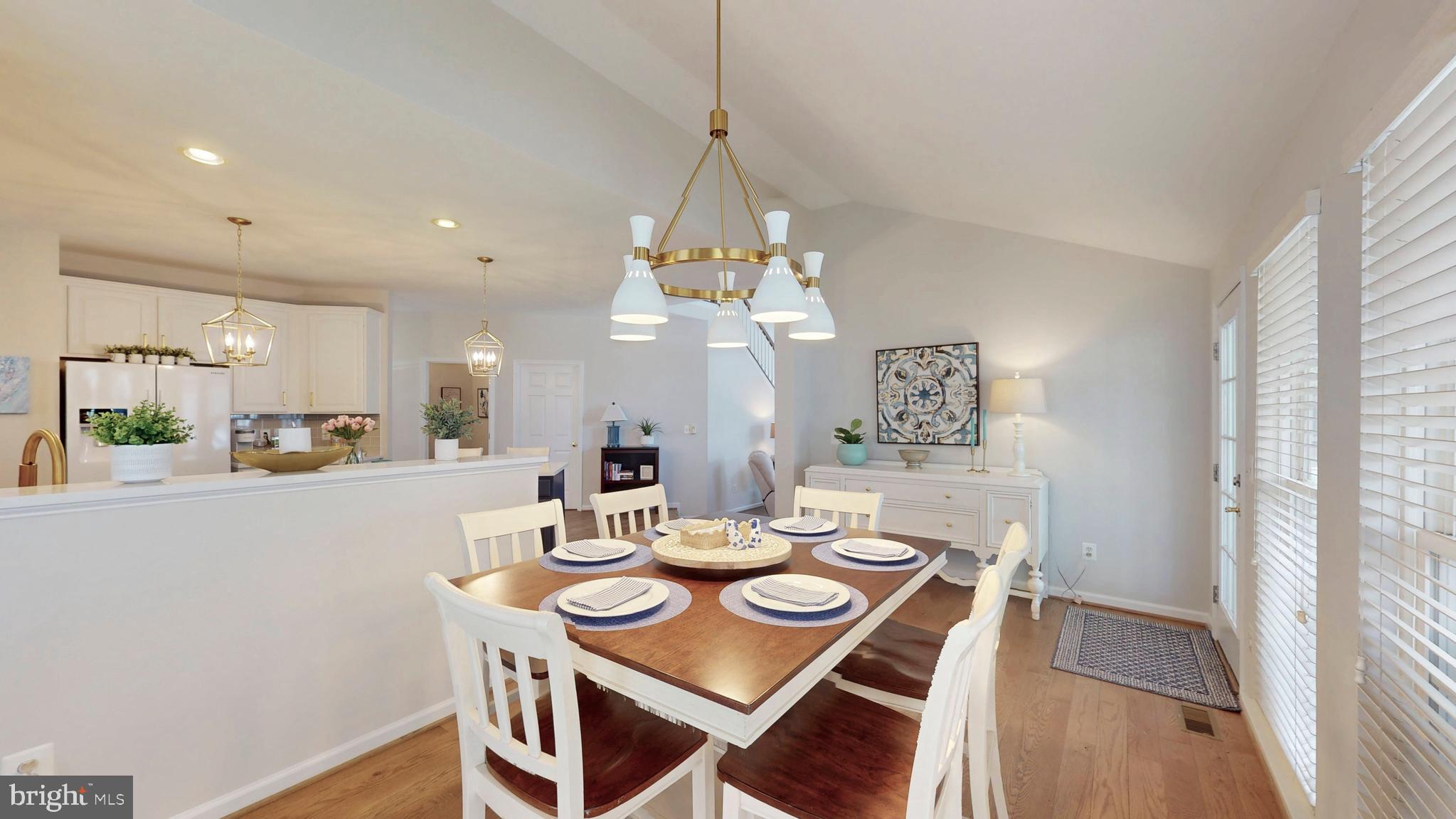 RIVER CREST - Residential