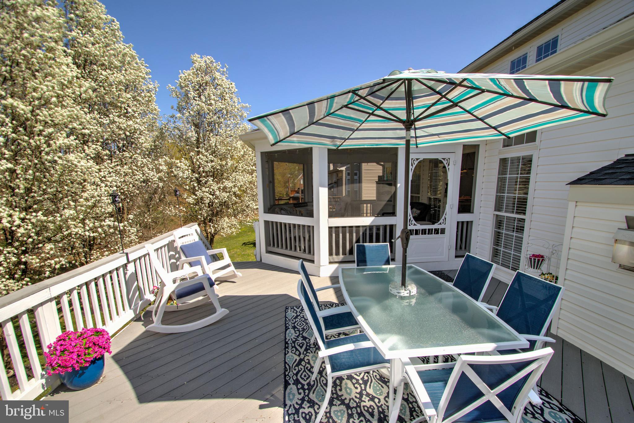 RIVER CREST - Residential