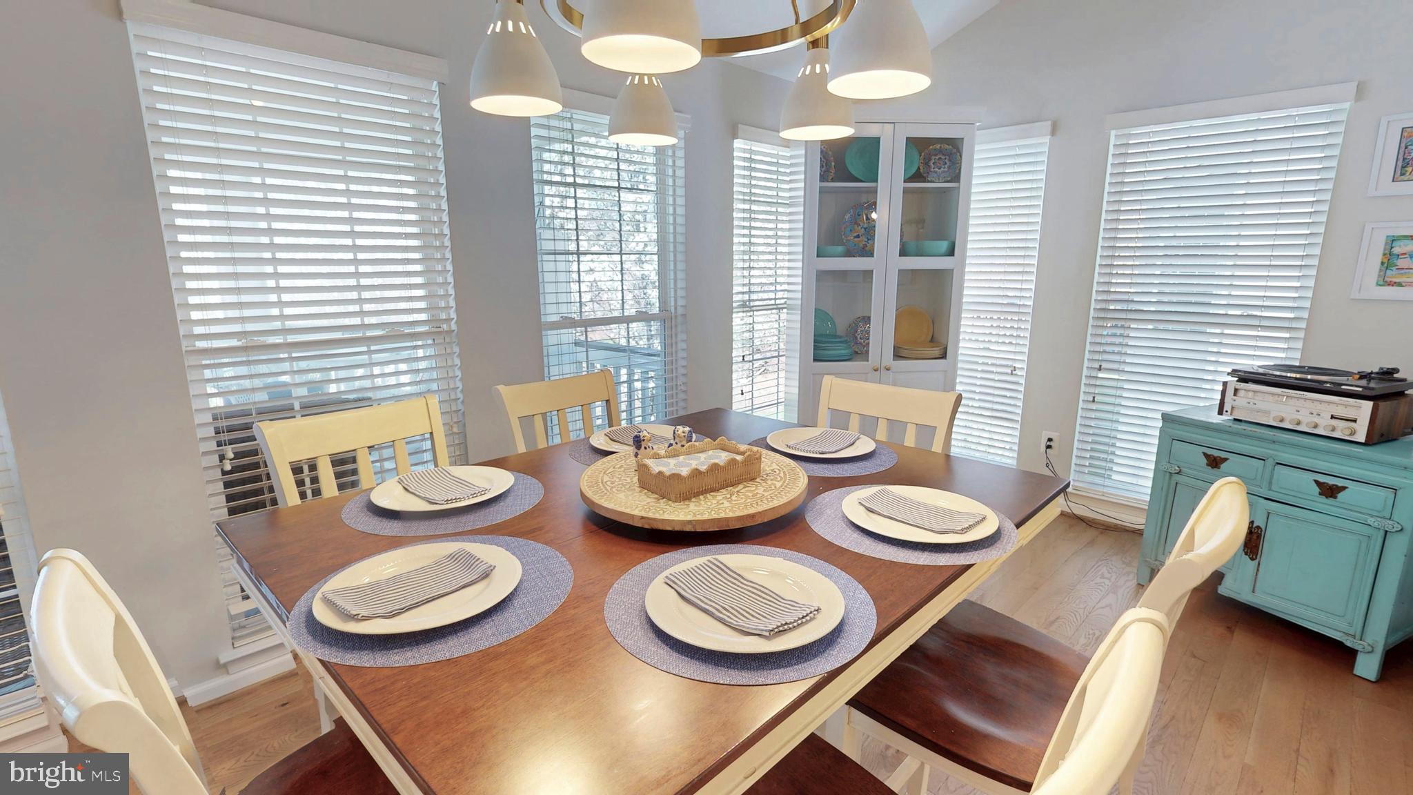 RIVER CREST - Residential