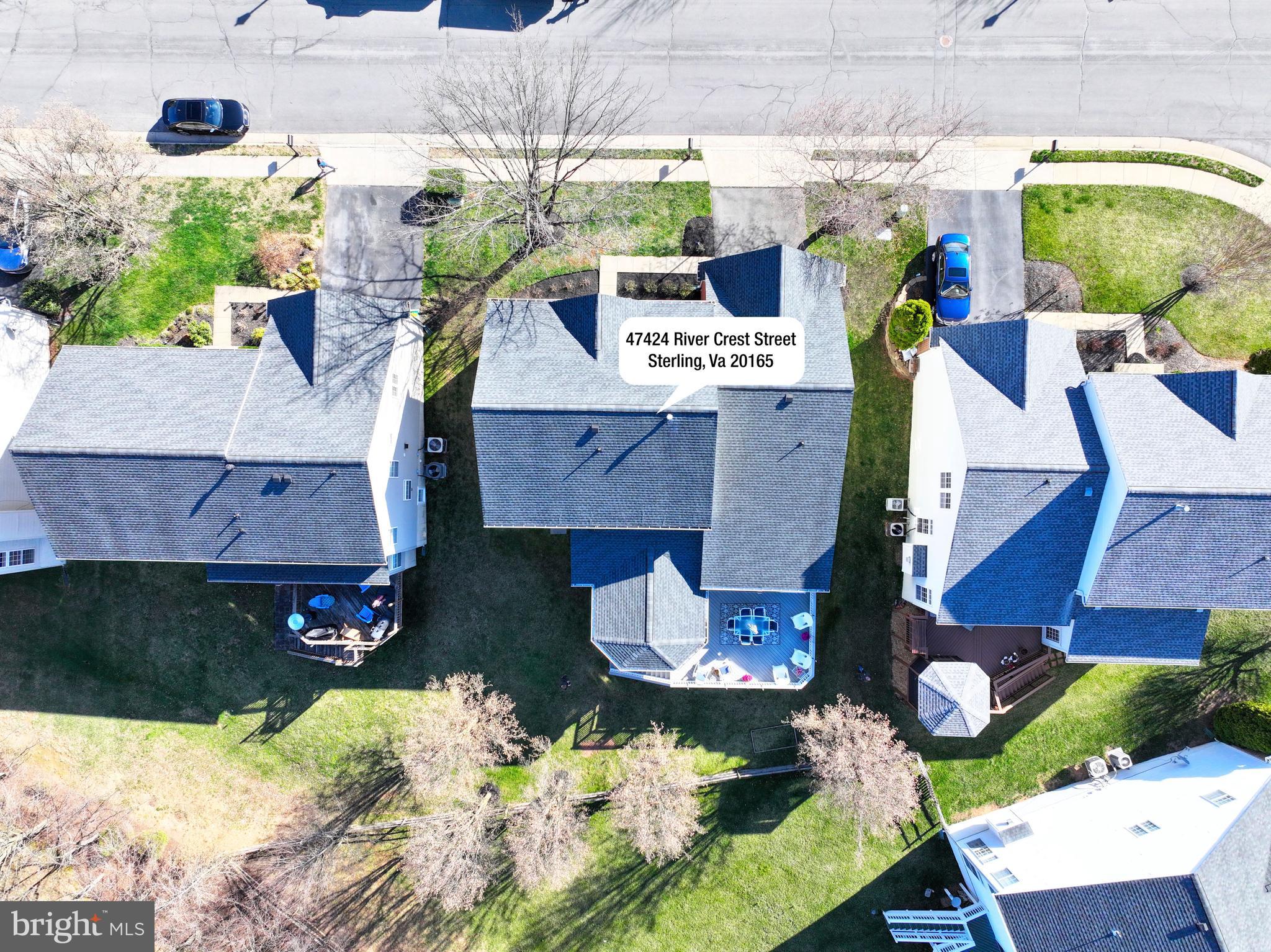 RIVER CREST - Residential