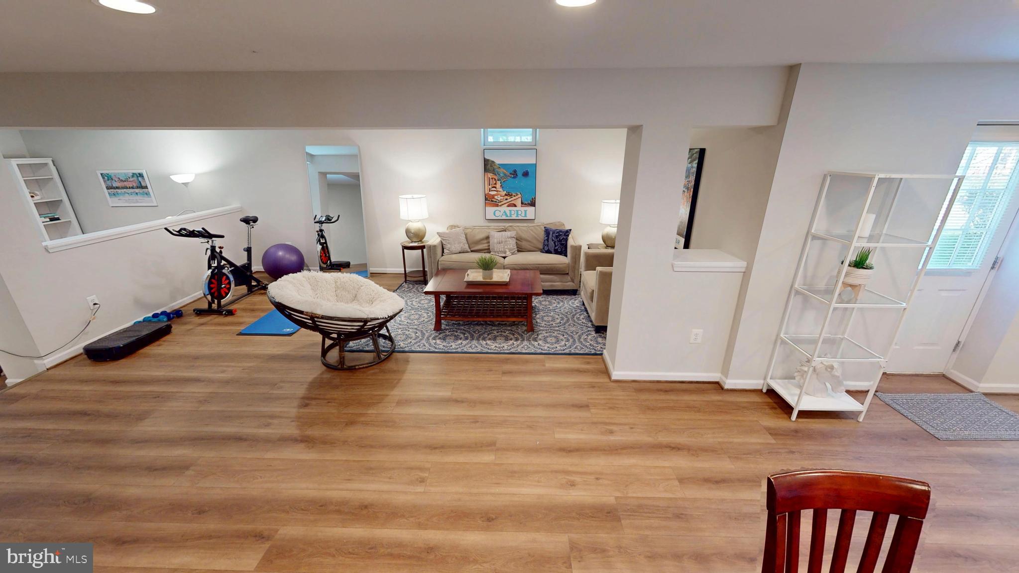 RIVER CREST - Residential