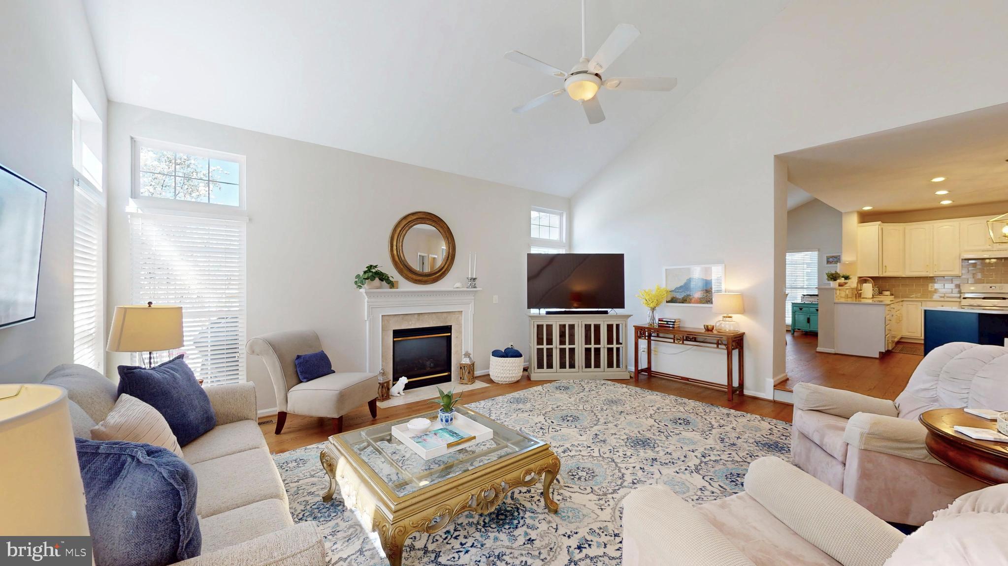 RIVER CREST - Residential