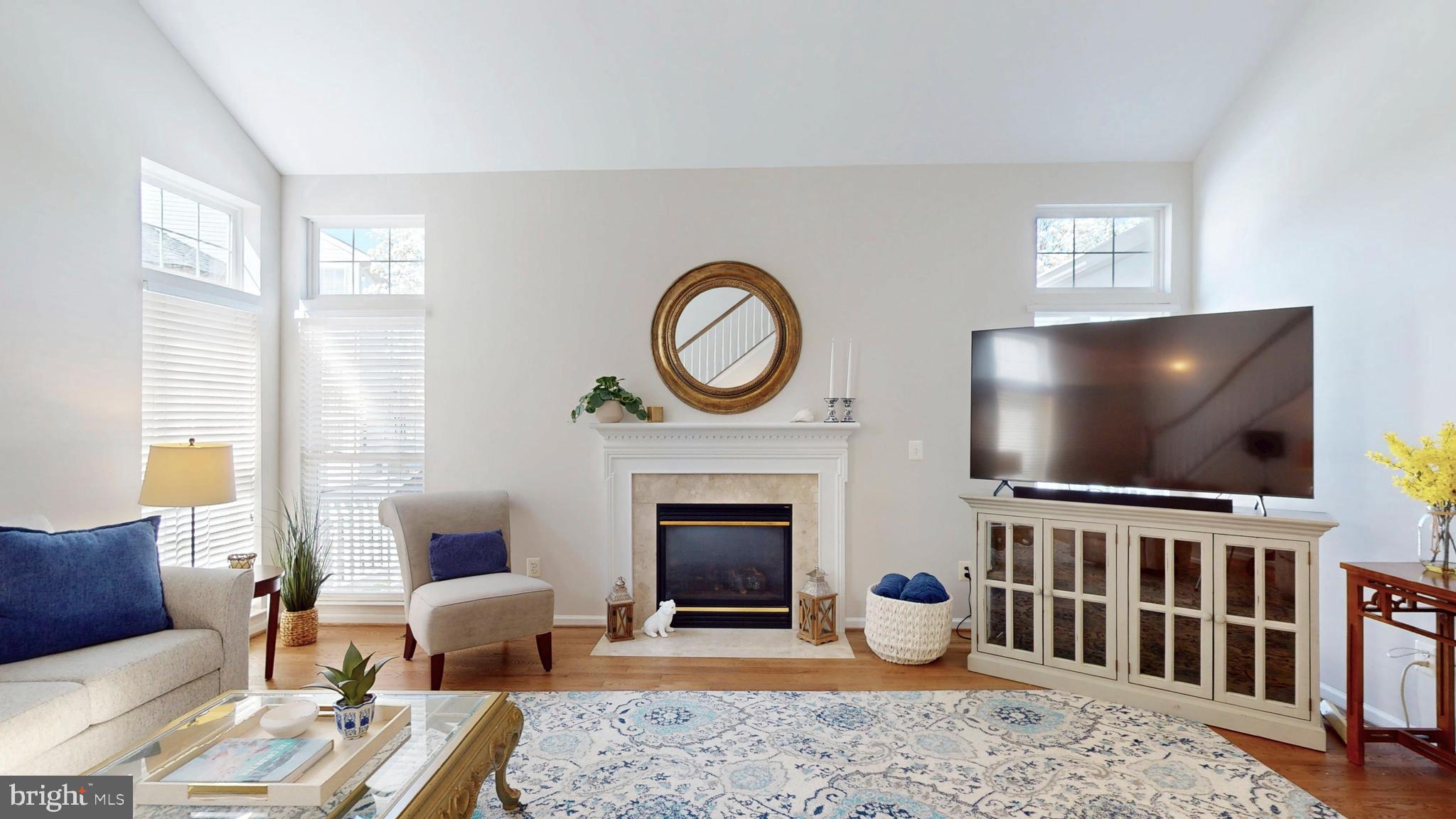 RIVER CREST - Residential