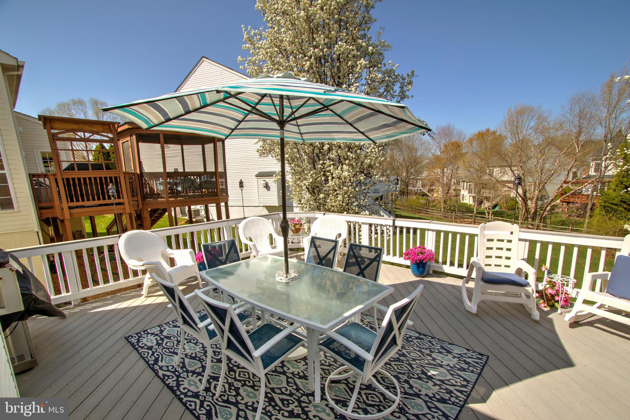 RIVER CREST - Residential