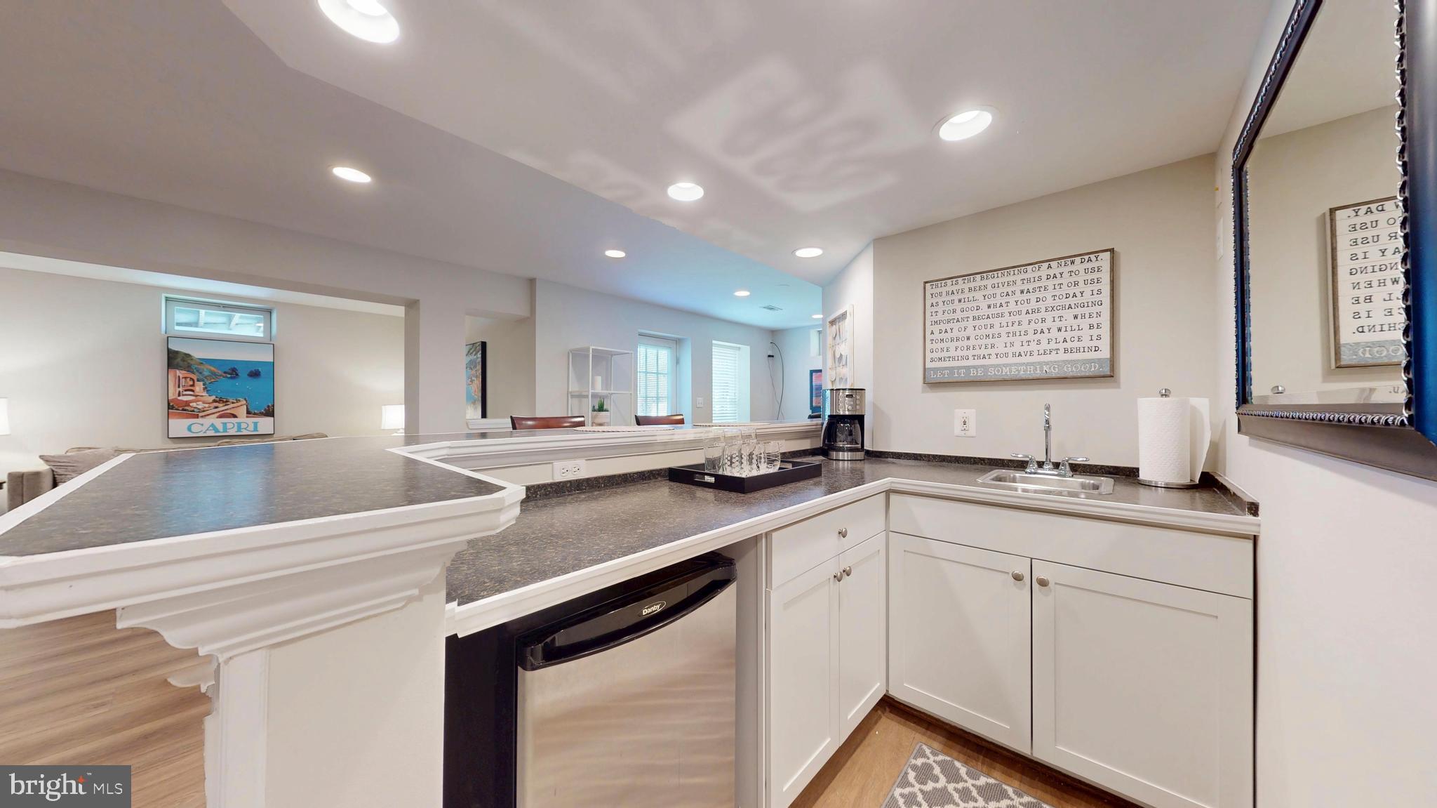 RIVER CREST - Residential