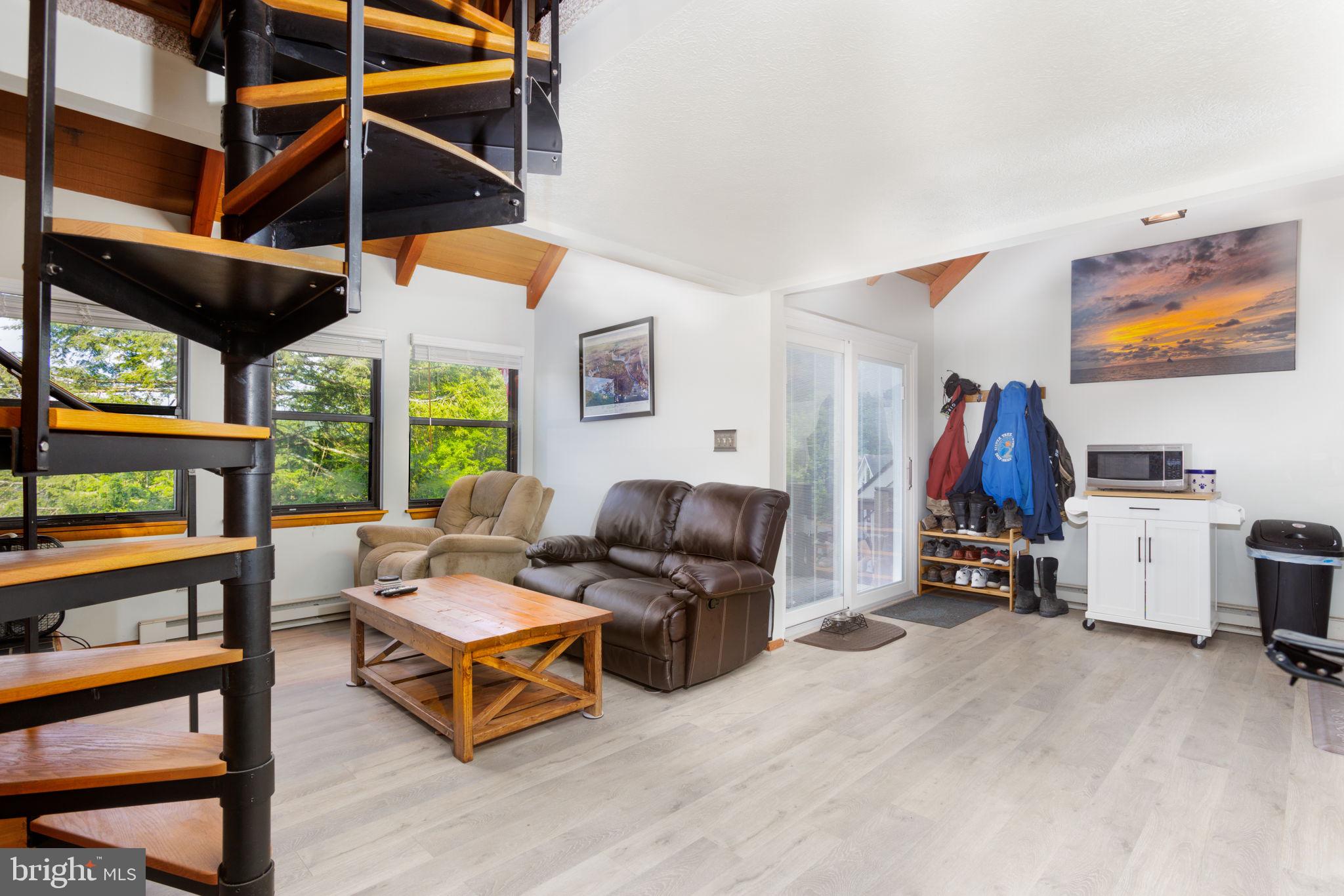 ROMAN NOSE - Residential