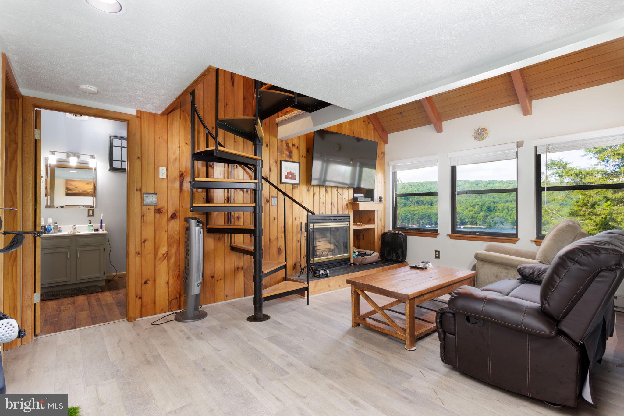 ROMAN NOSE - Residential