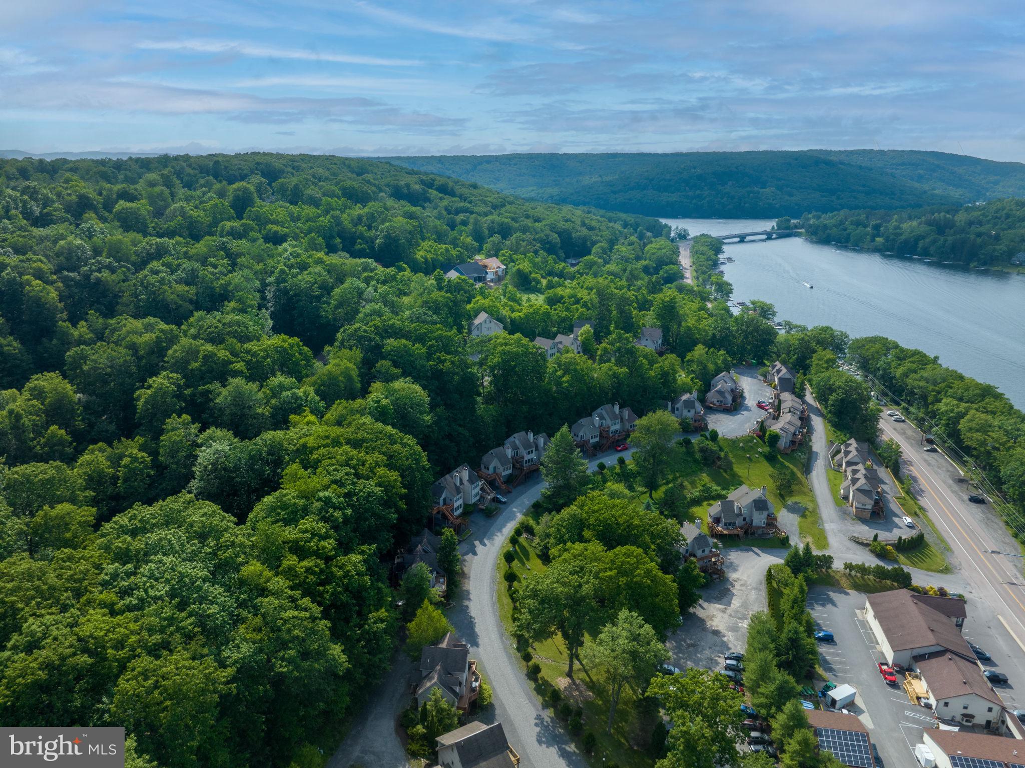 ROMAN NOSE - Residential