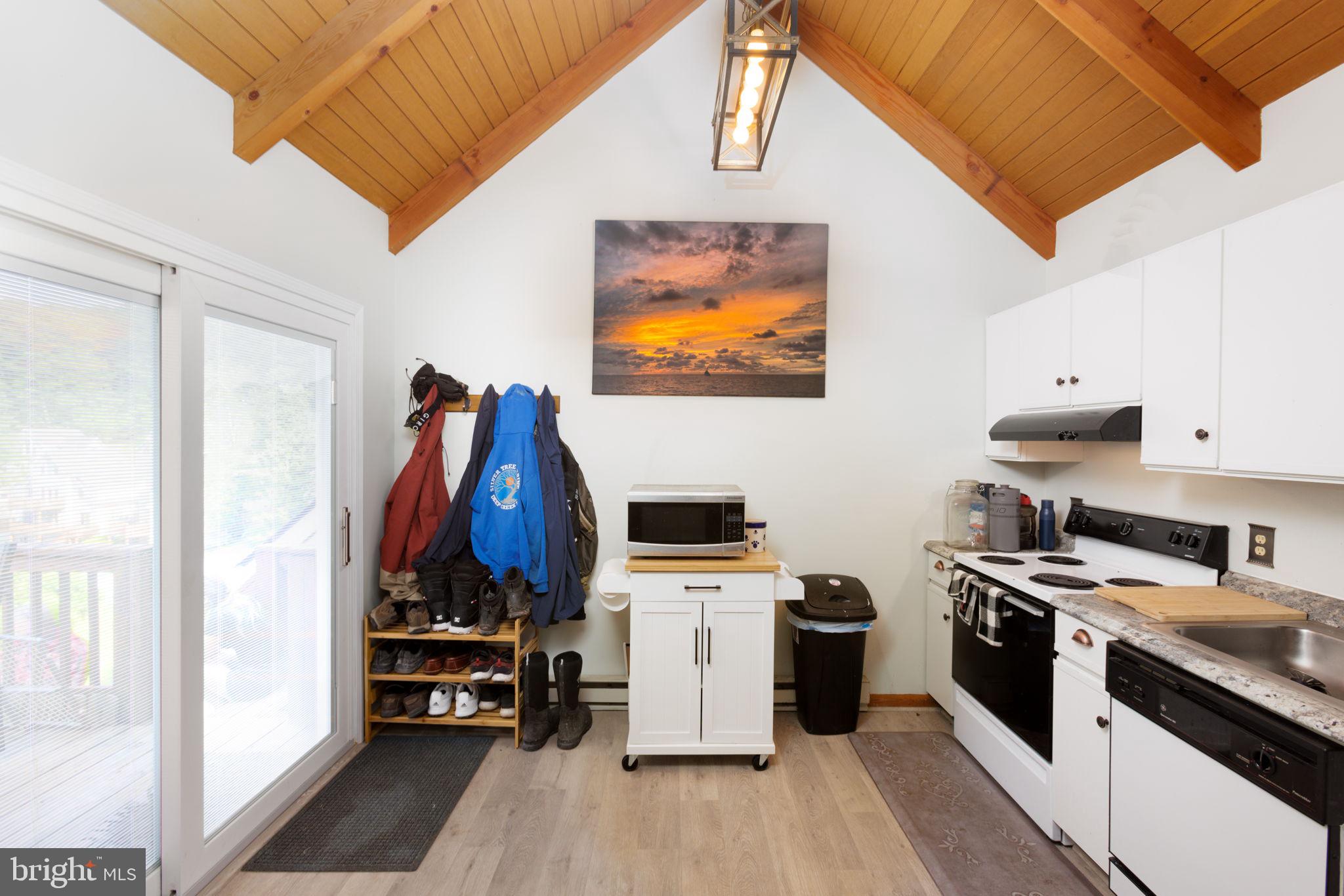 ROMAN NOSE - Residential