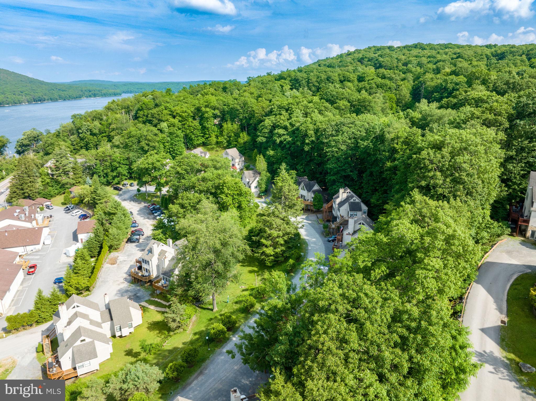 ROMAN NOSE - Residential