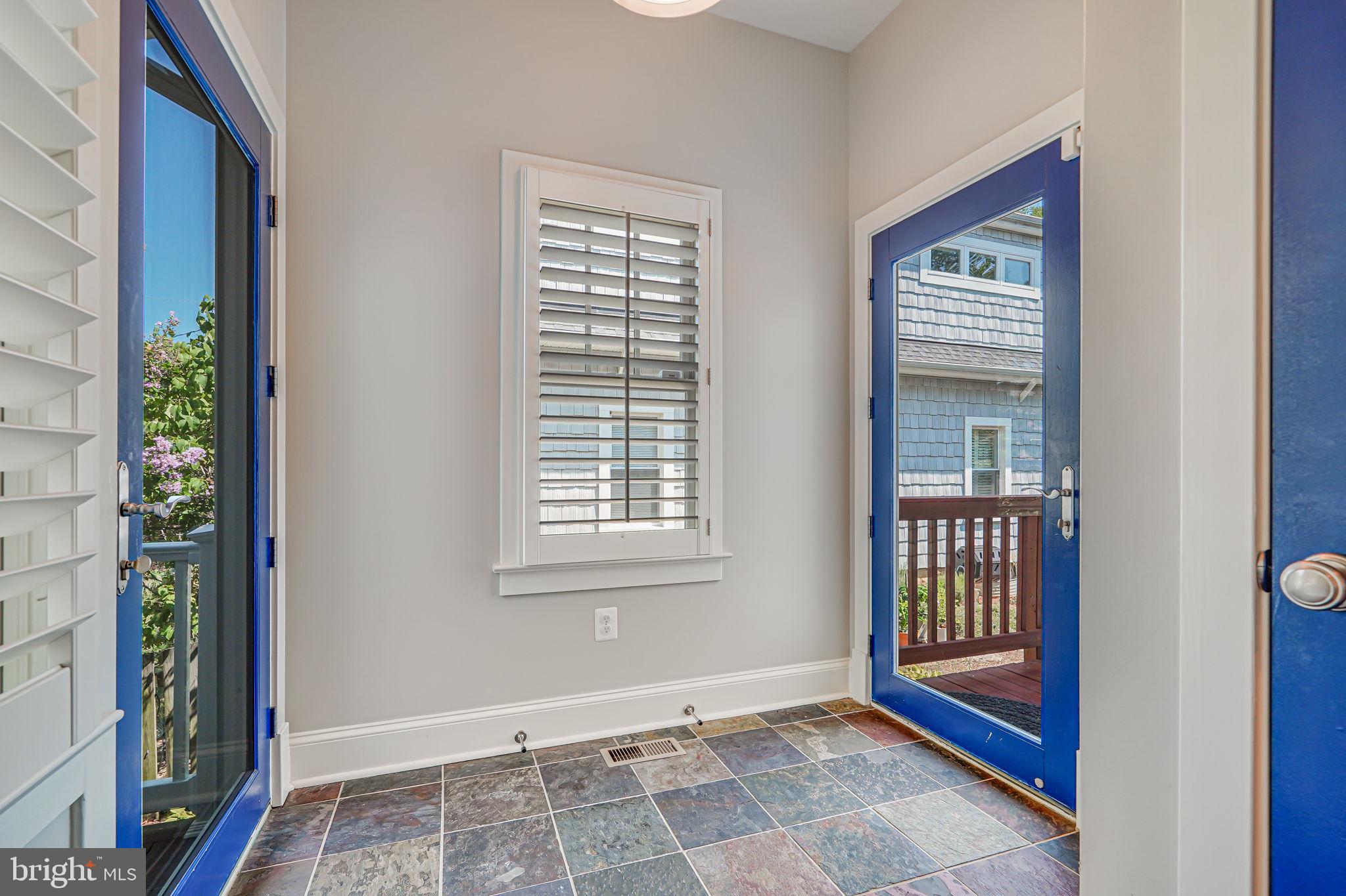 DEL RAY - Residential