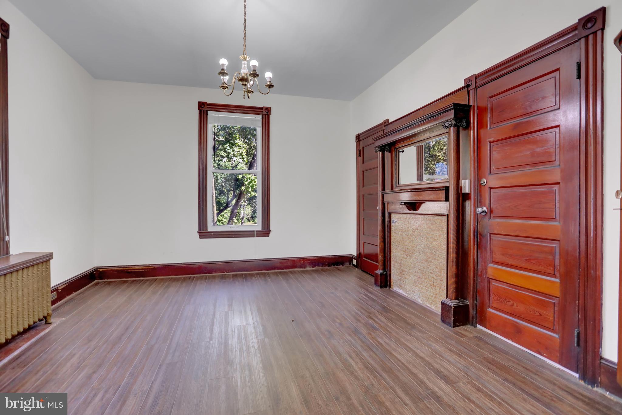 ABERDEEN HILLS - Residential