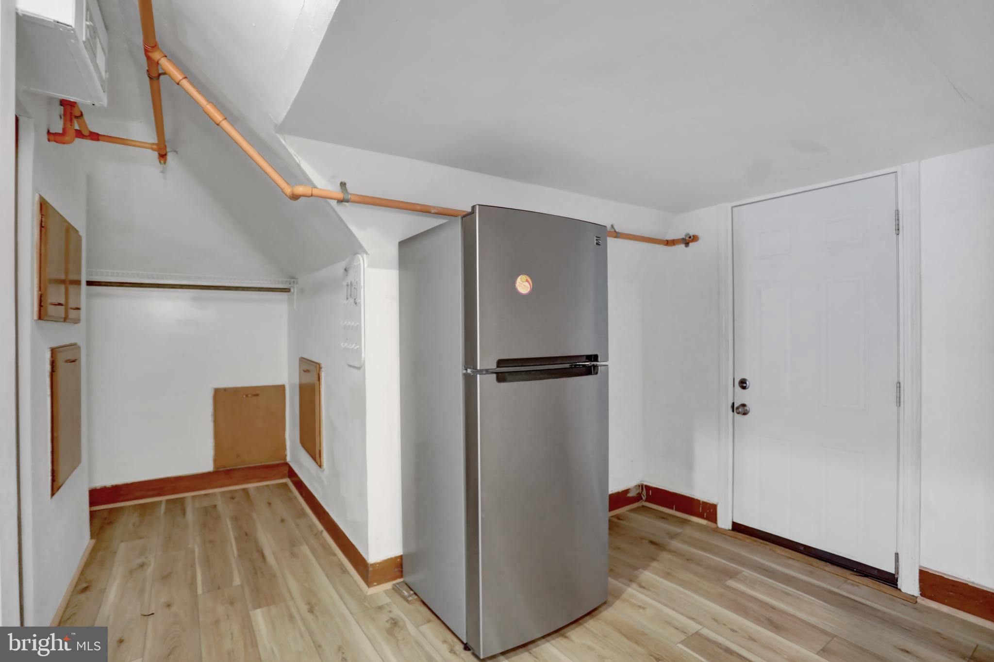 ABERDEEN HILLS - Residential