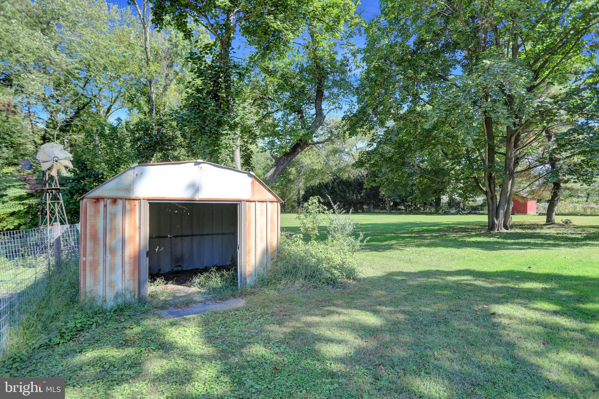 ABERDEEN HILLS - Residential