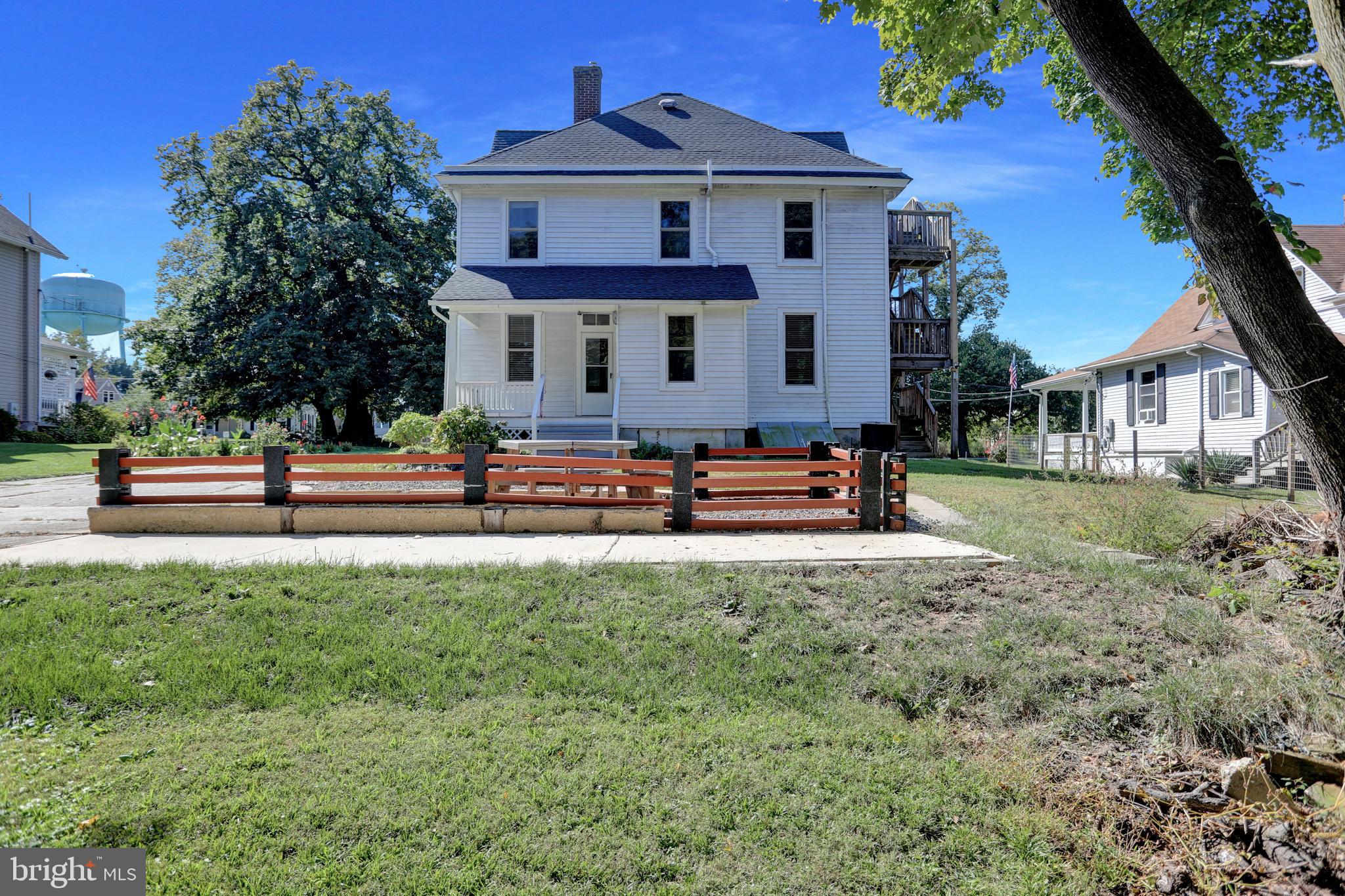 ABERDEEN HILLS - Residential