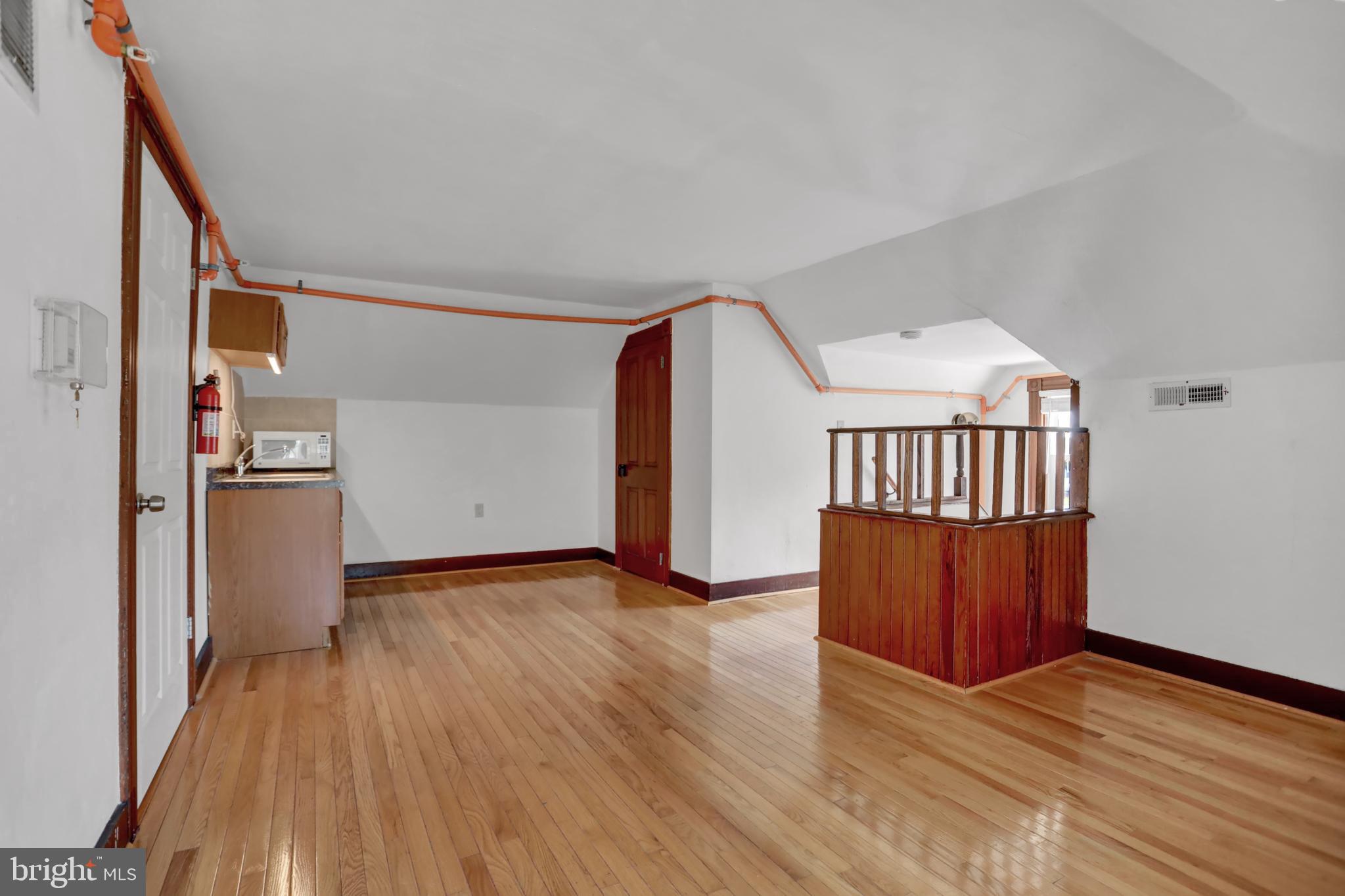 ABERDEEN HILLS - Residential