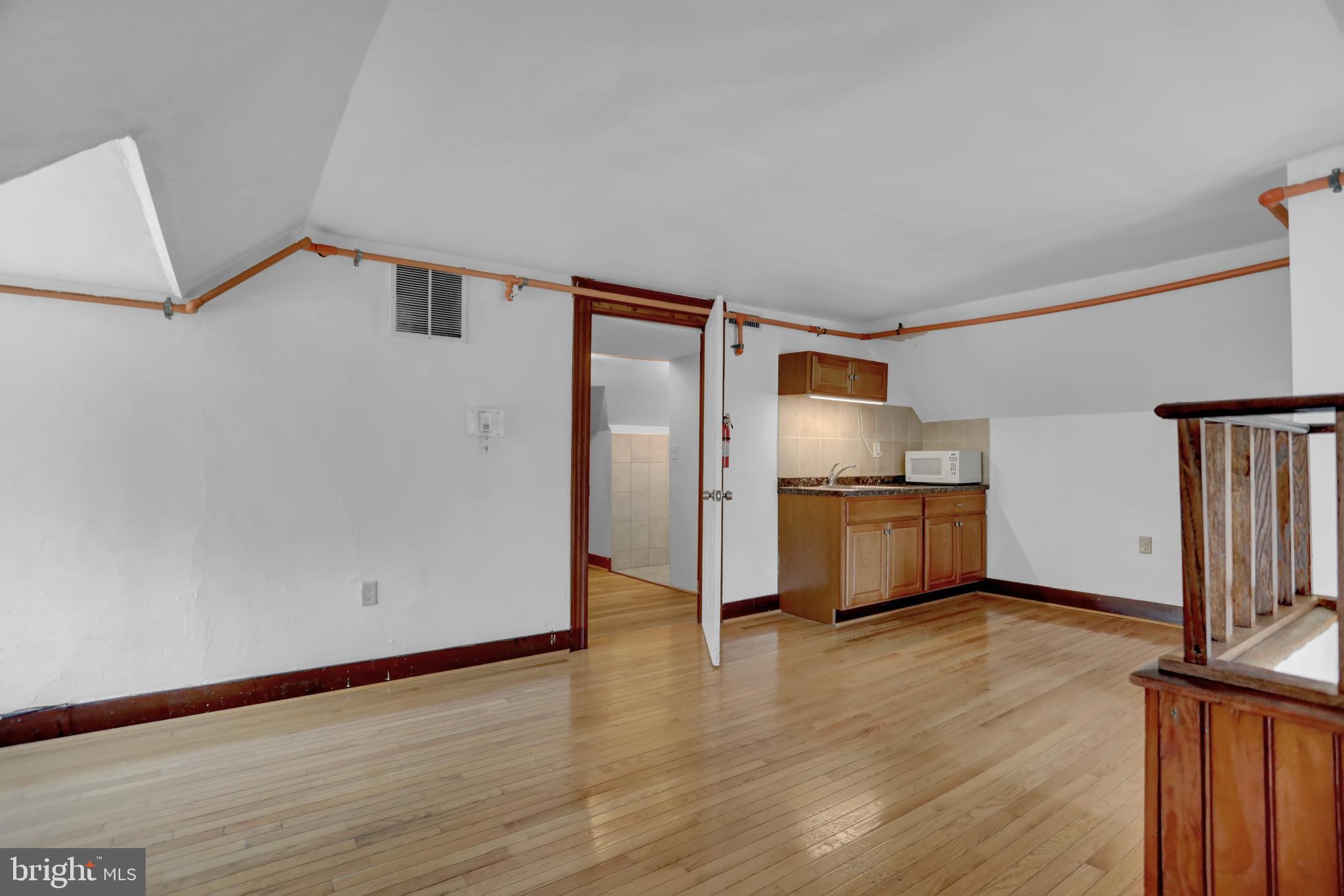 ABERDEEN HILLS - Residential