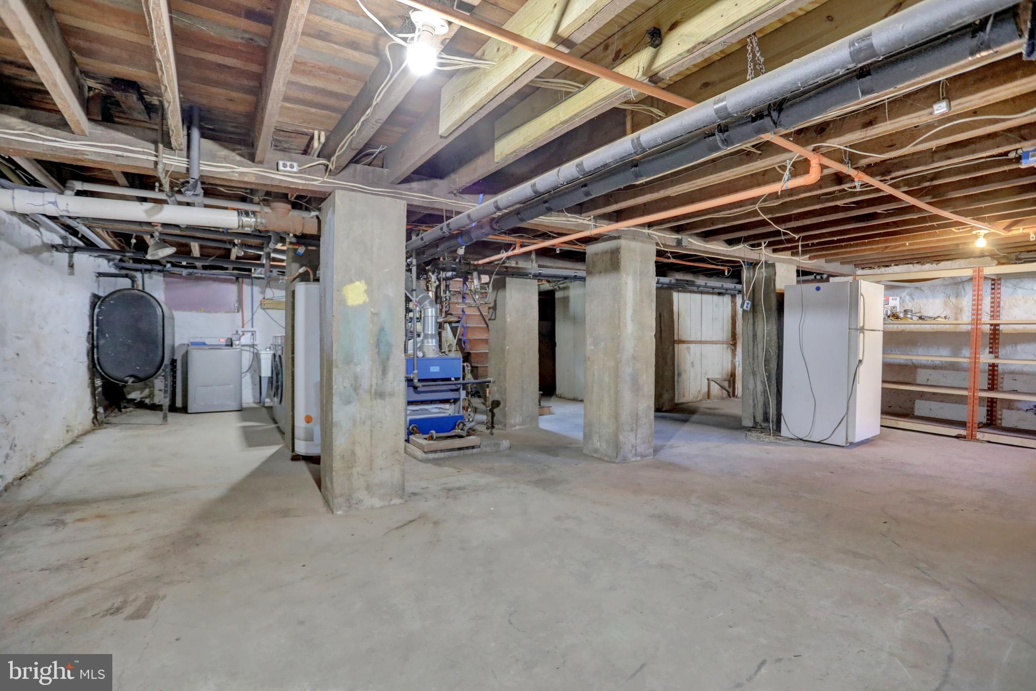 ABERDEEN HILLS - Residential