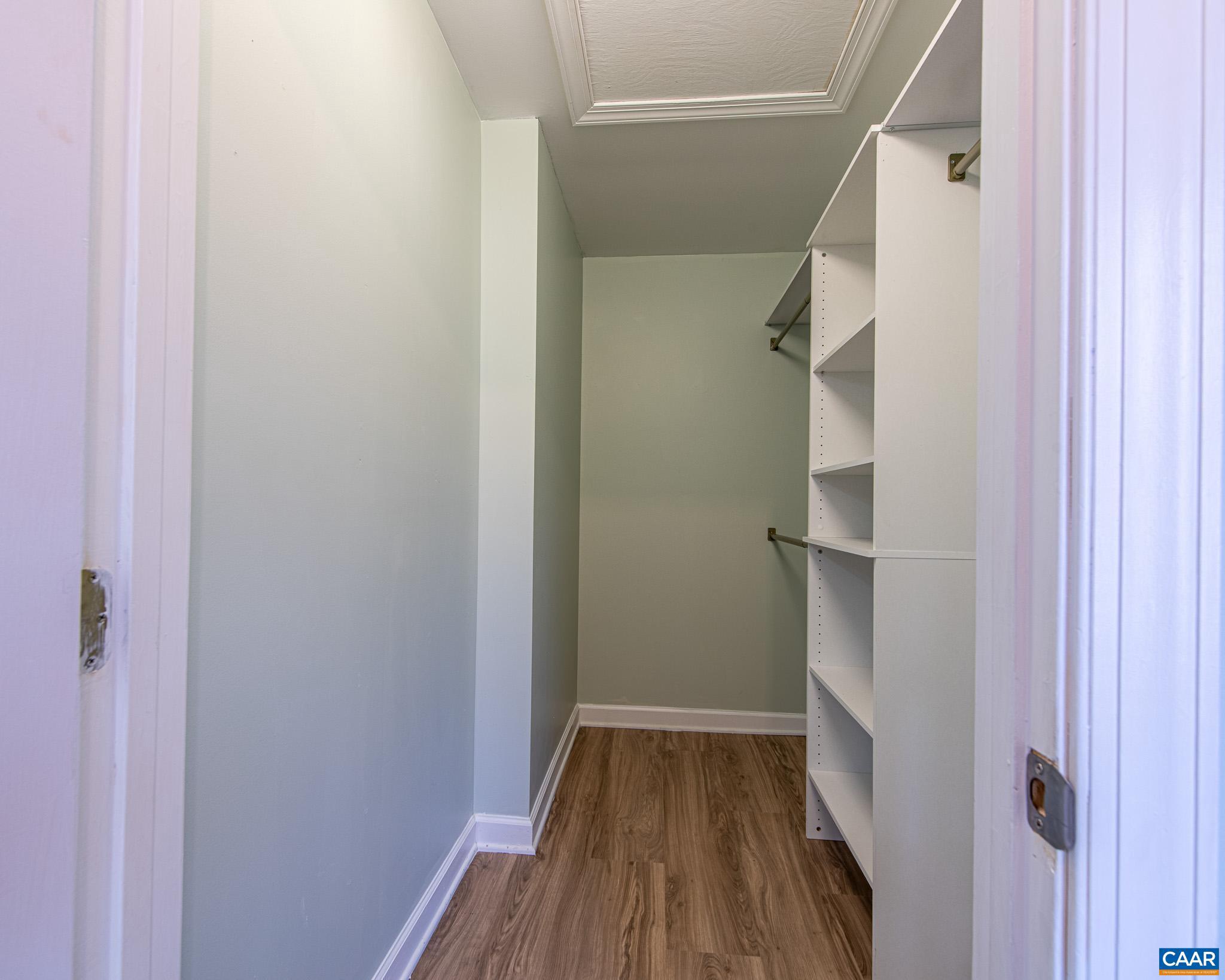 LAKE MONTICELLO - Residential