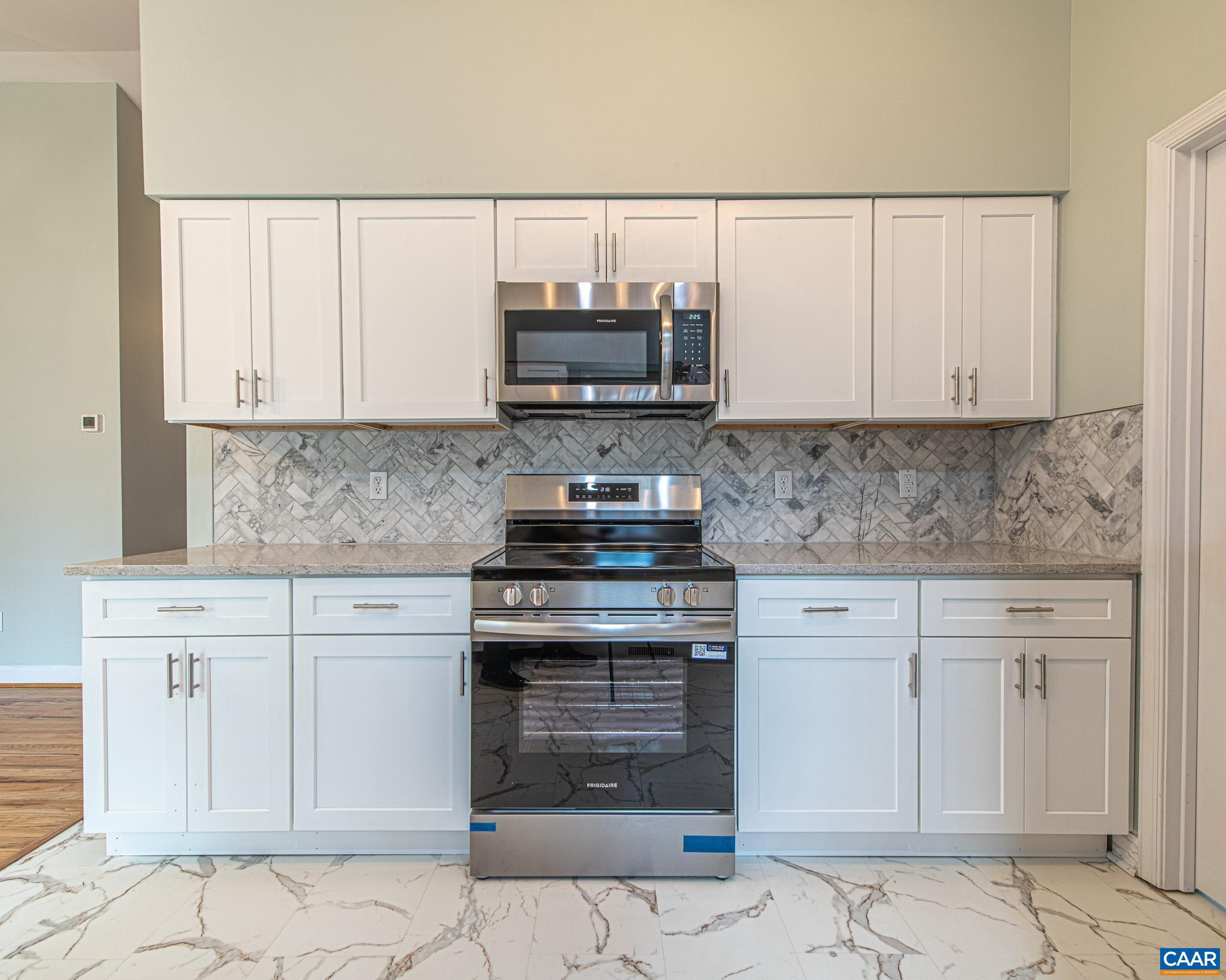 LAKE MONTICELLO - Residential