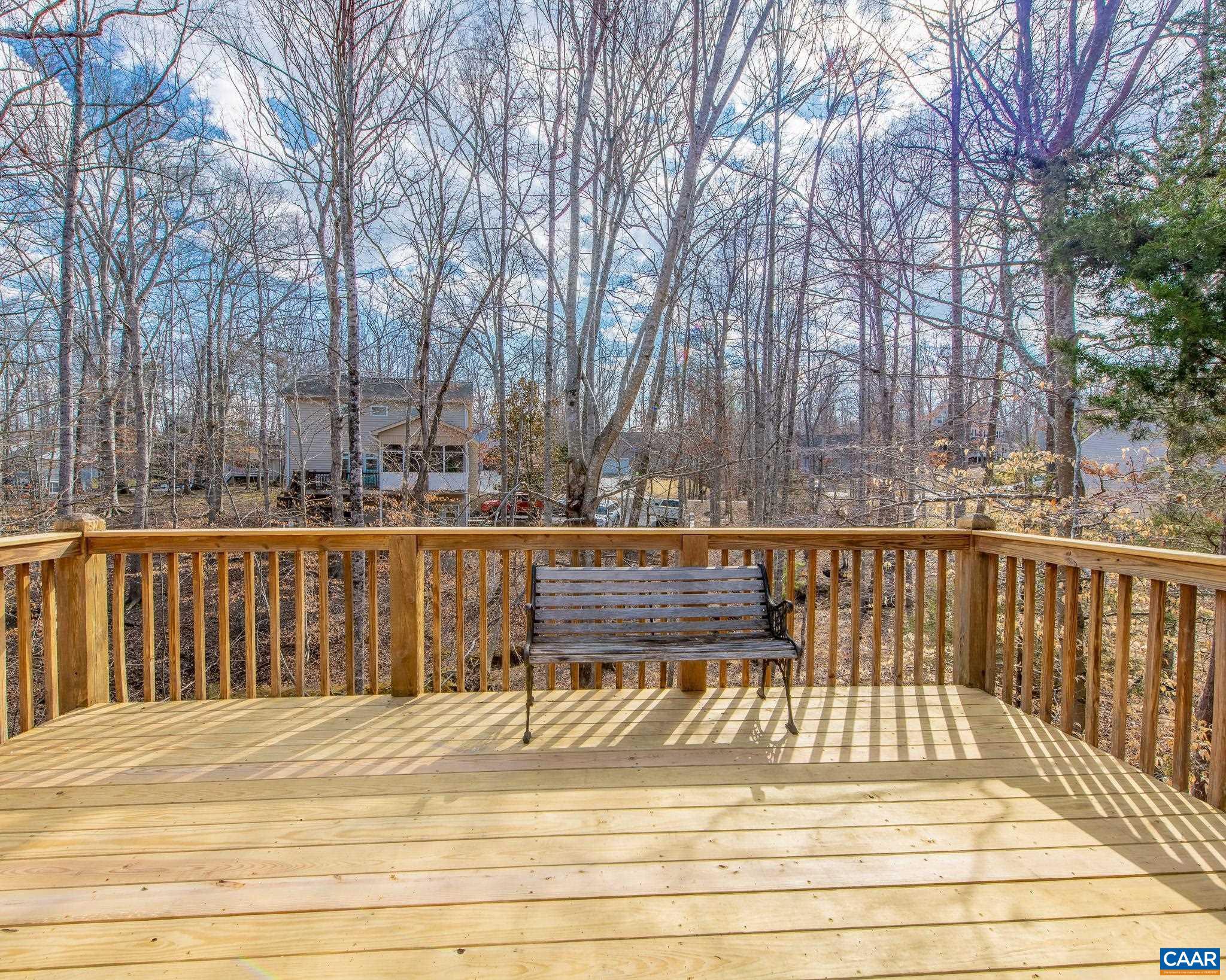 LAKE MONTICELLO - Residential