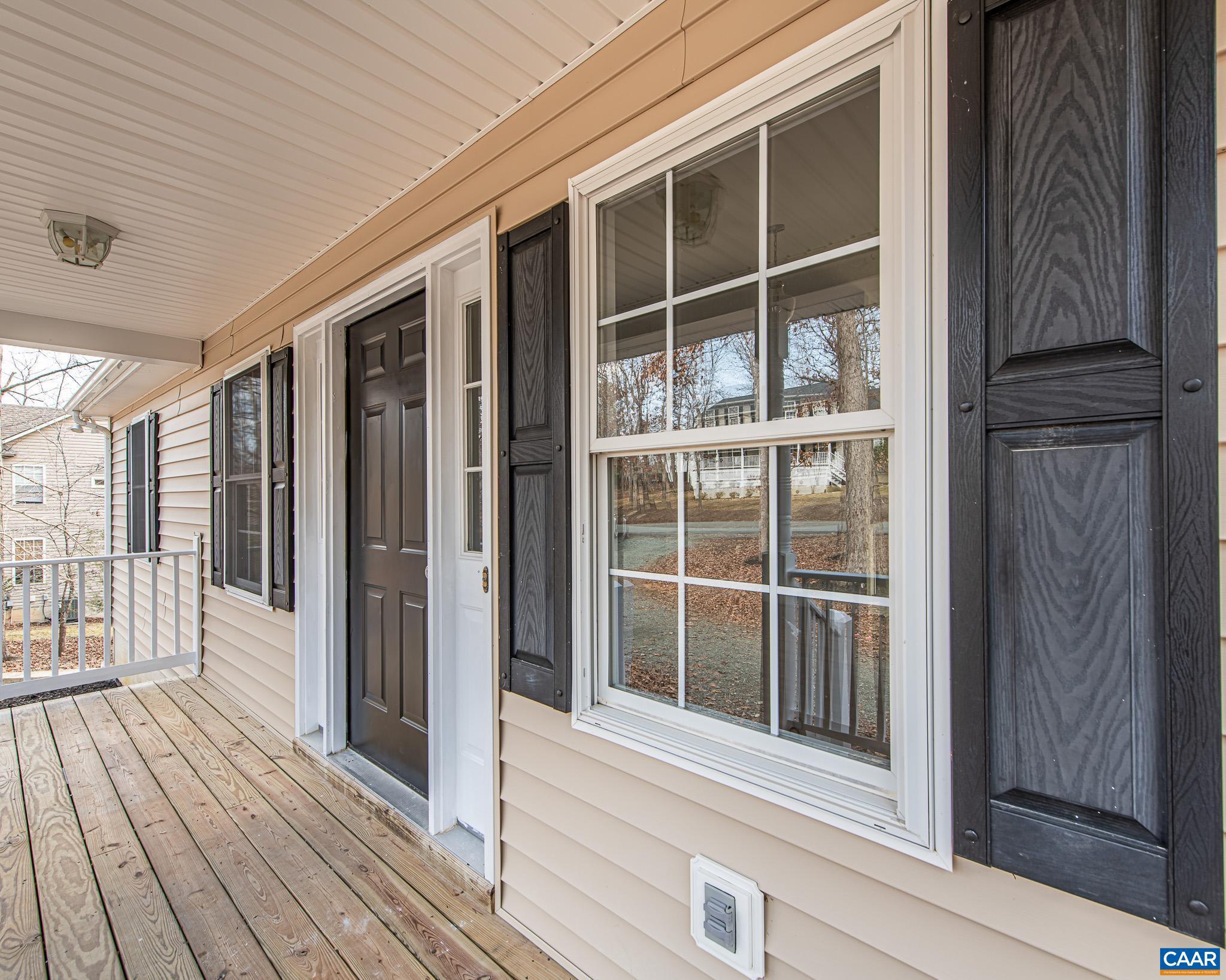 LAKE MONTICELLO - Residential