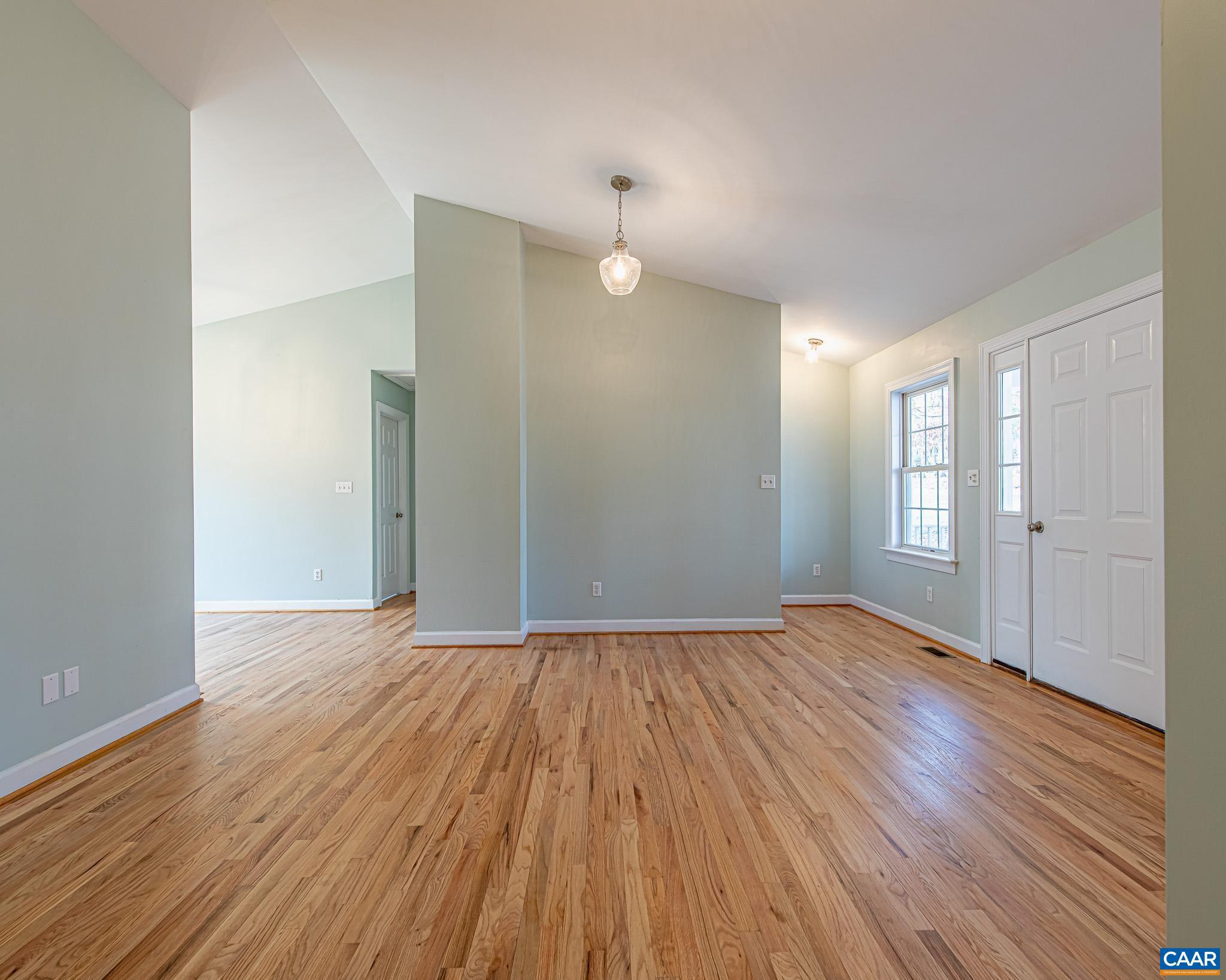 LAKE MONTICELLO - Residential