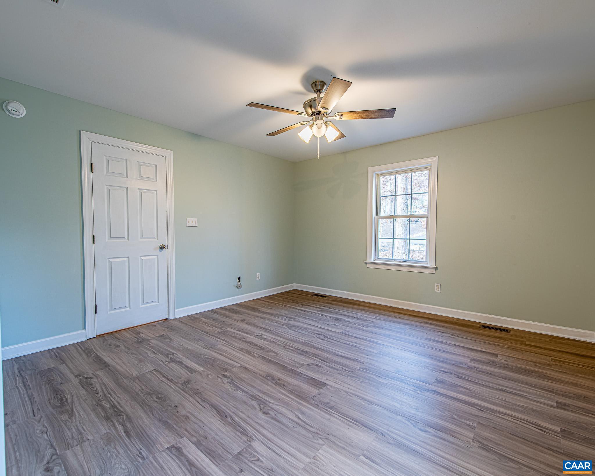 LAKE MONTICELLO - Residential