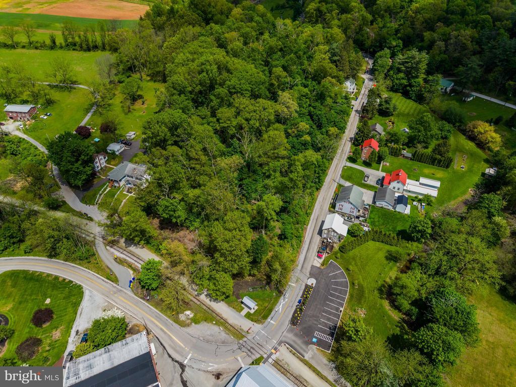 Photo of 0 W Clearview Drive, GLEN ROCK, PA 17327 (MLS # PAYK2084606)