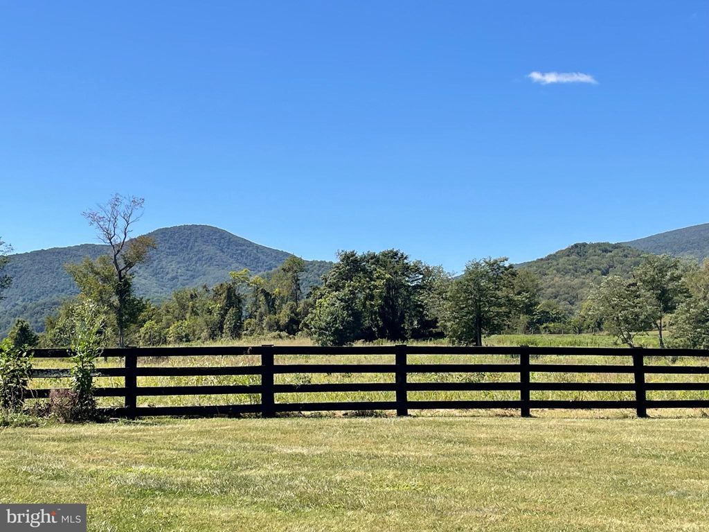 Photo of 521 Dearing Road, HUNTLY, VA 22640 (MLS # VARP2002286)