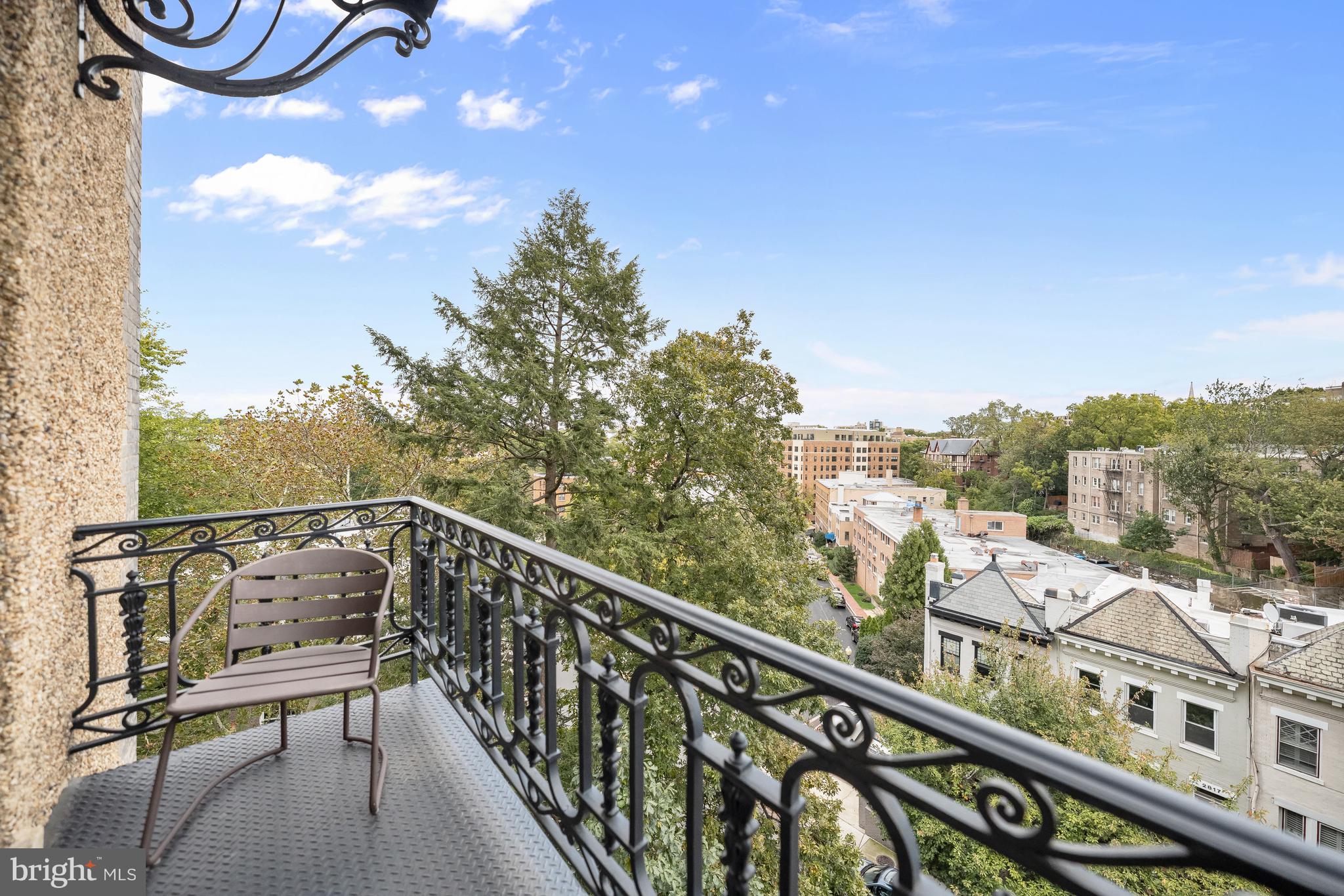 2853 ONTARIO ROAD NW 421