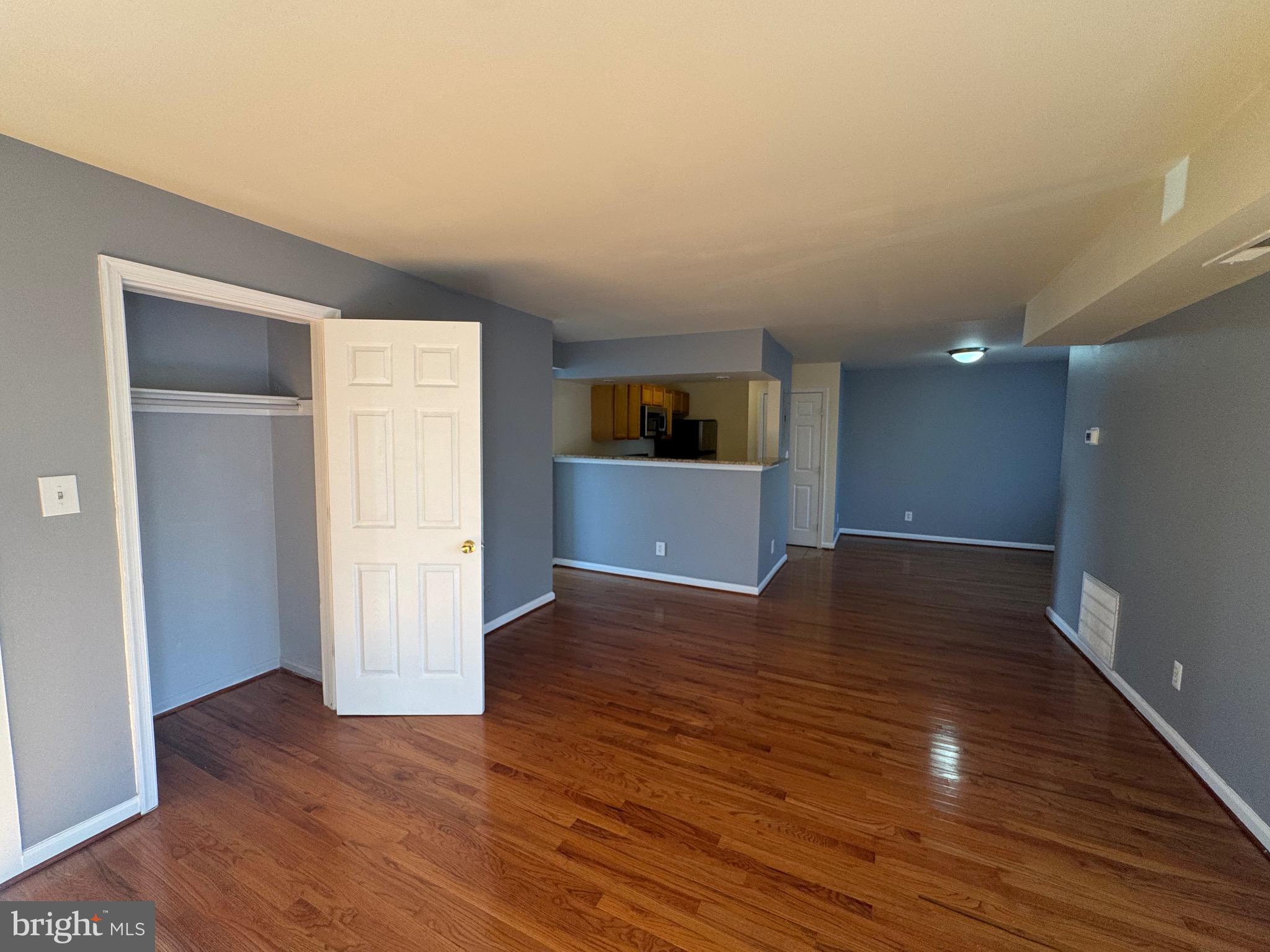 MARKHAM VIEW CONDOMINIUMS - Residential