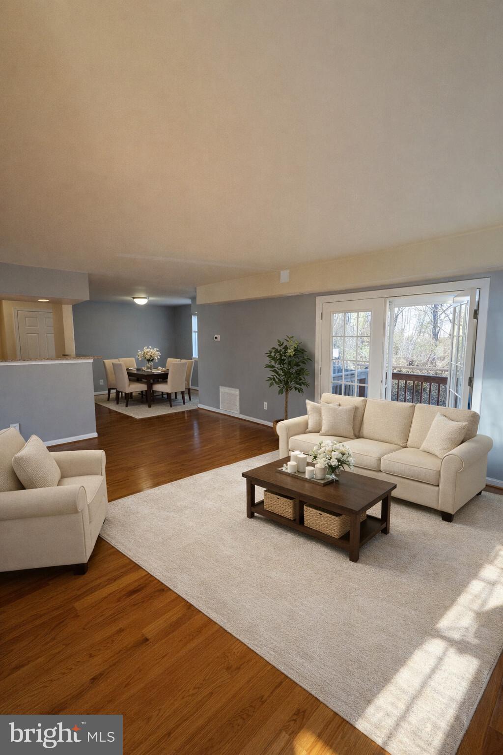 MARKHAM VIEW CONDOMINIUMS - Residential