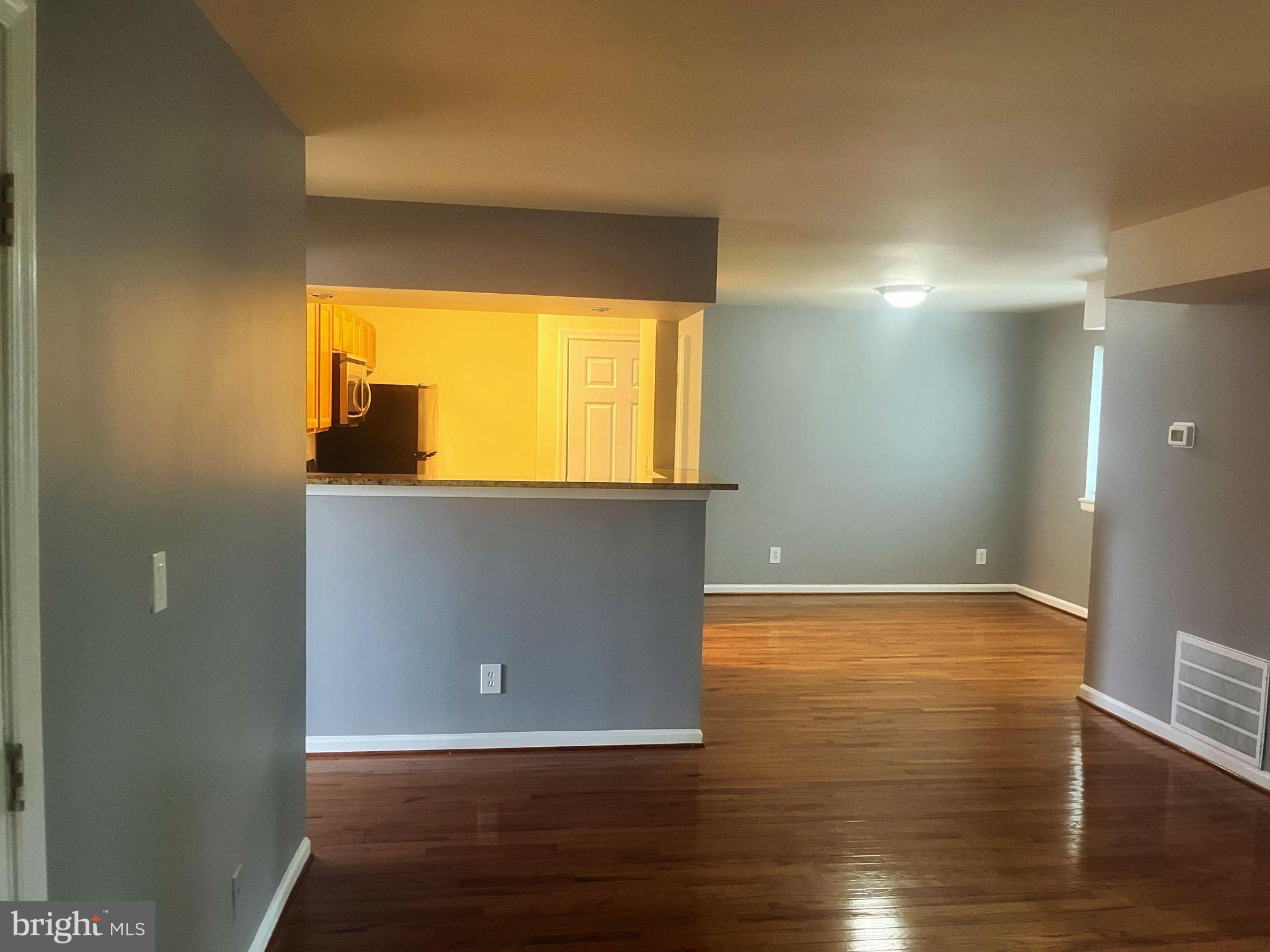 MARKHAM VIEW CONDOMINIUMS - Residential