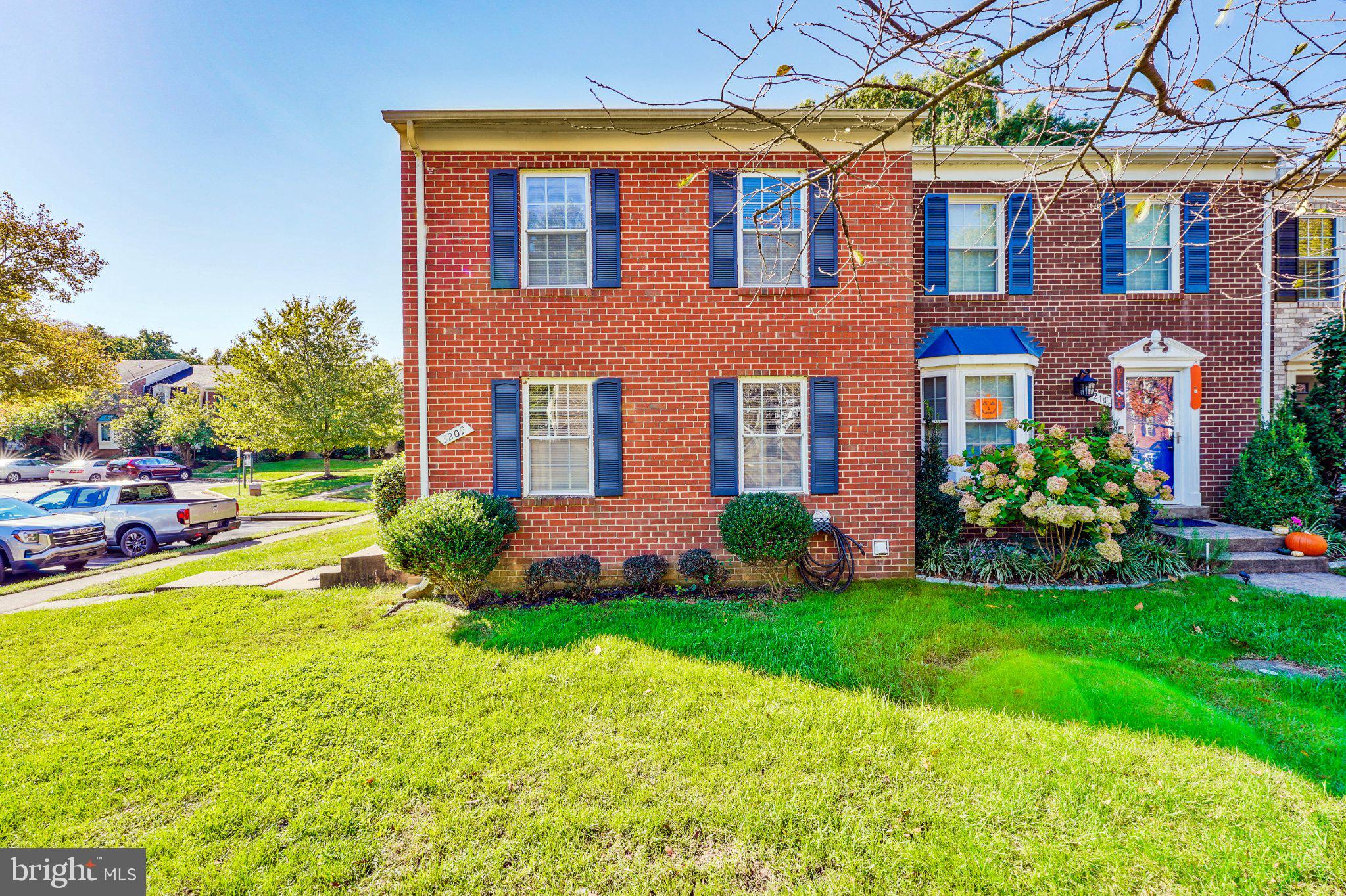 3209 SILVERSTONE COURT