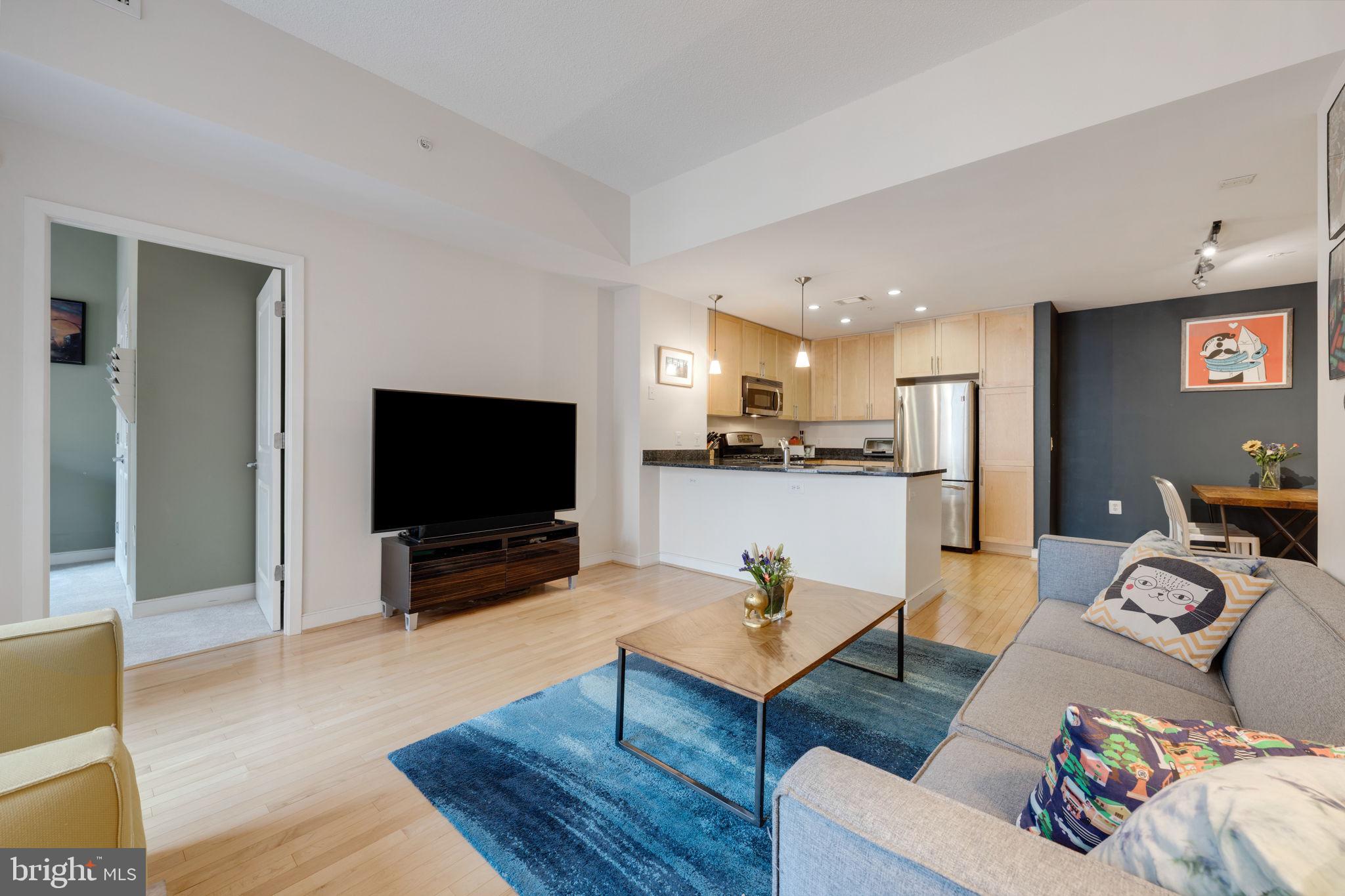 THE HAWTHORN CONDOMINIUM - Residential