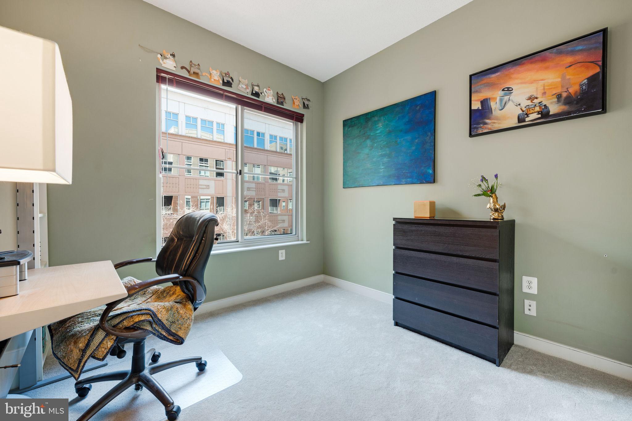 THE HAWTHORN CONDOMINIUM - Residential